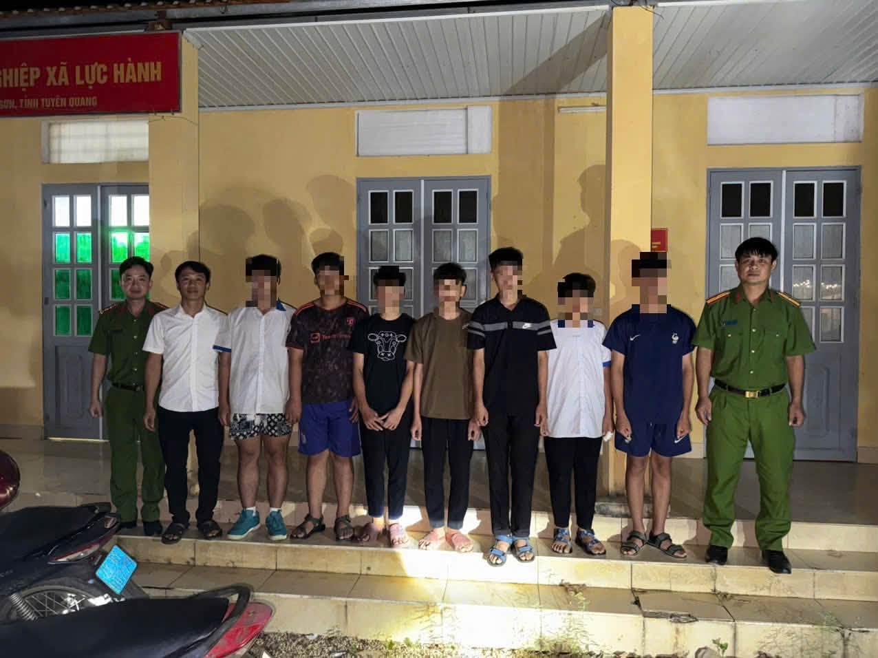 CÔNG AN XÃ LỰC HÀNH KỊP THỜI NGĂN CHẶN NHÓM HỌC SINH HẸN ĐÁNH NHAU
