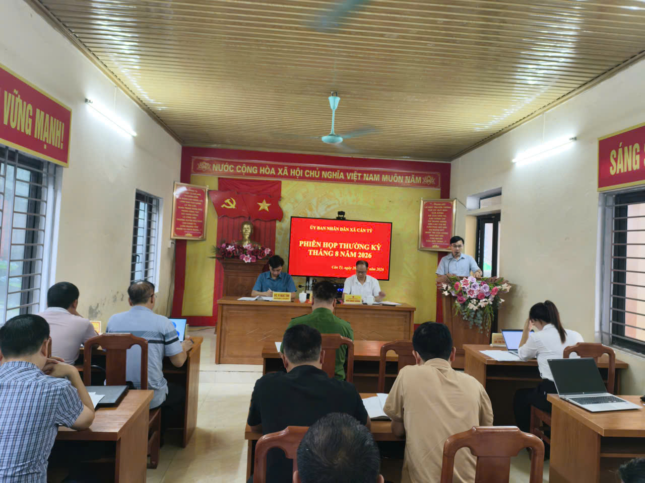 UBND XÃ CÁN TỶ TỔ CHỨC PHIÊN HỌP THƯỜNG KỲ THÁNG 8 NĂM 2026