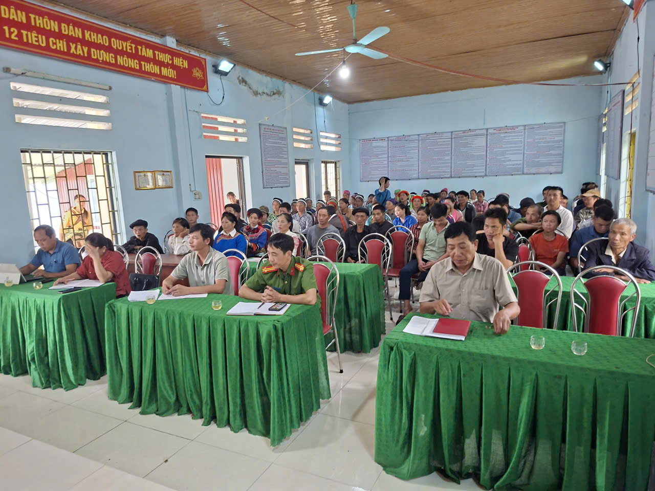 CÔNG AN XÃ THƯỢNG SƠN ĐẨY MẠNH TUYÊN TRUYỀN VỀ QUẢN LÝ VŨ KHÍ, VẬT LIỆU NỔ, CÔNG CỤ HỖ TRỢ