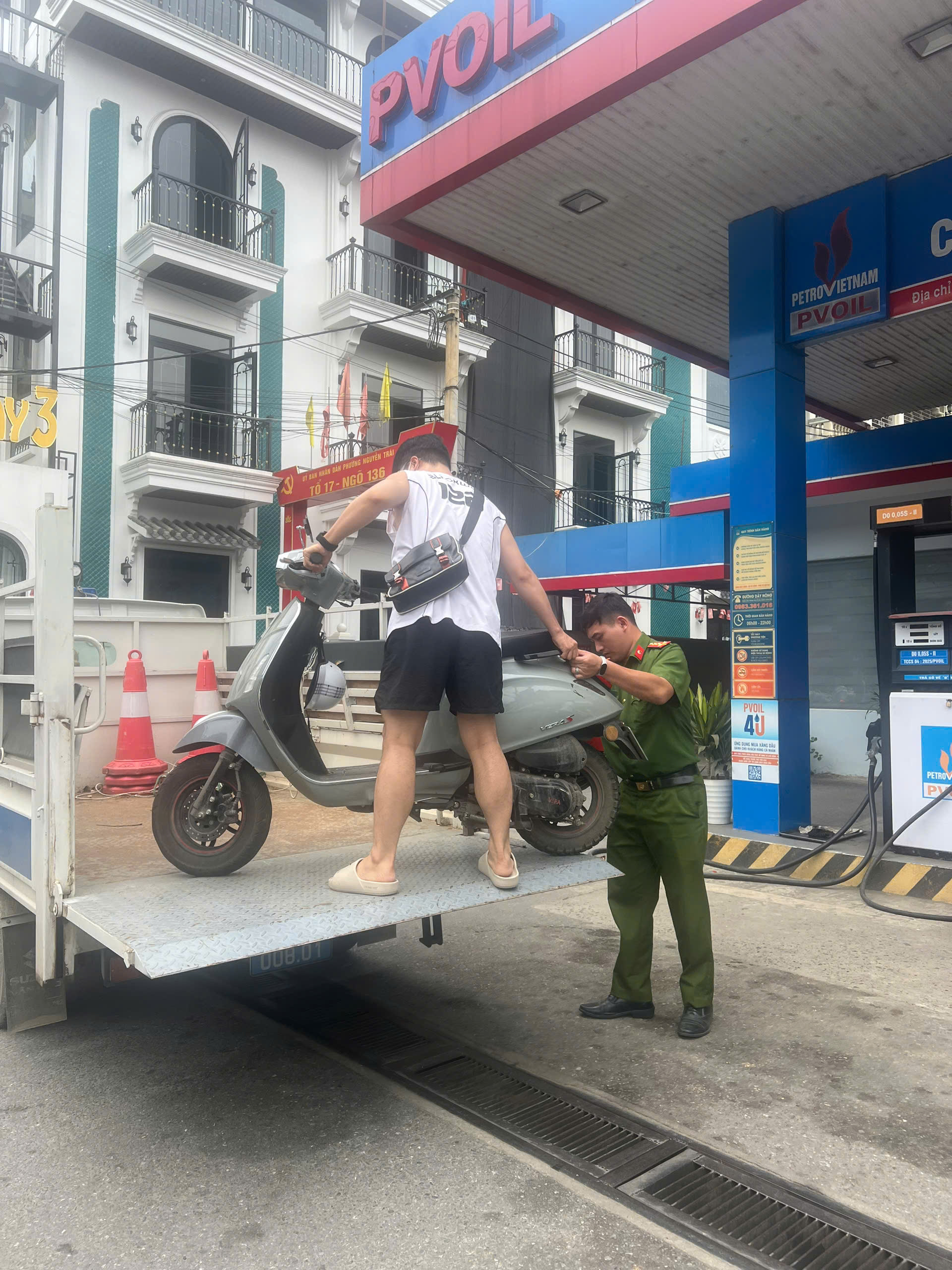  KỊP THỜI HỖ TRỢ DU KHÁCH GẶP SỰ CỐ