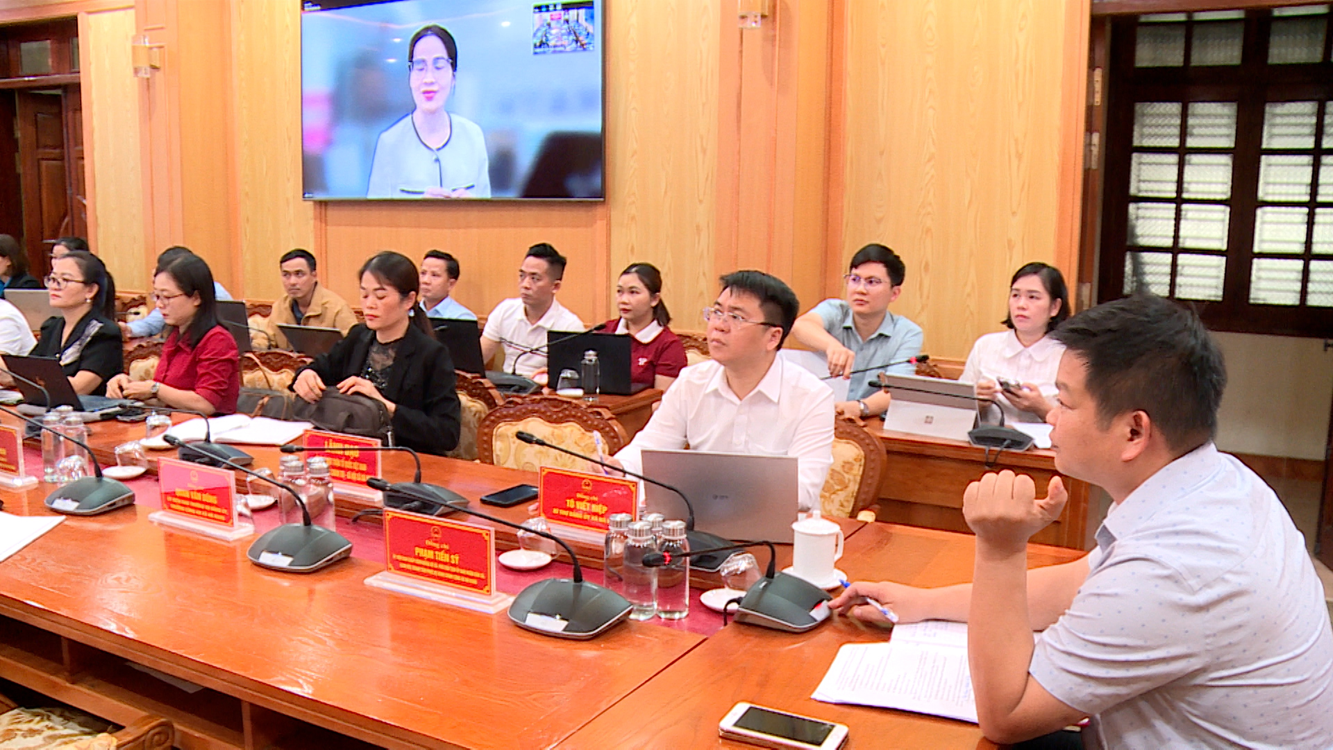 Xã Nà Hang tập huấn triển khai phong trào “Bình dân học vụ số” năm 2025