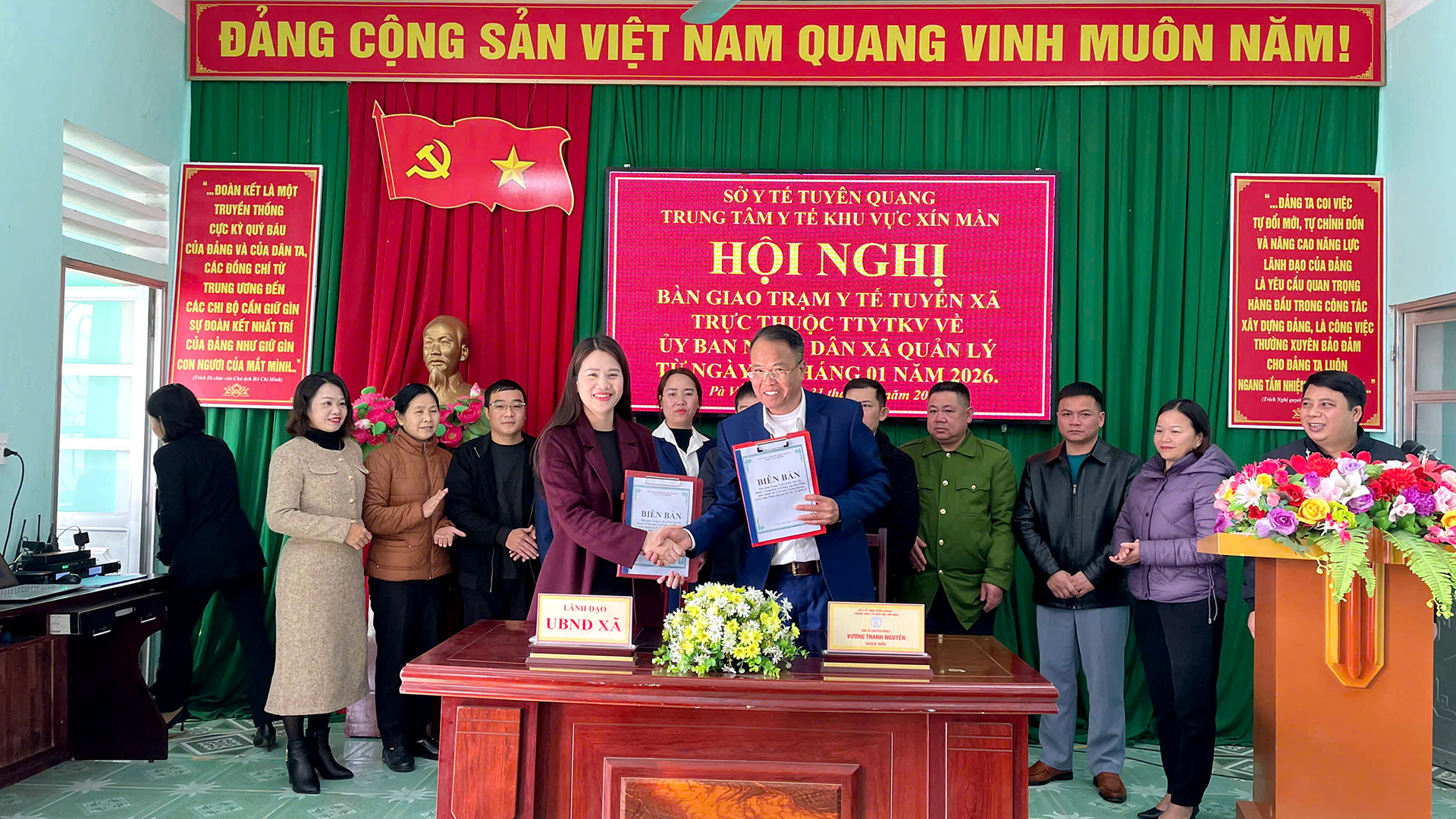 Hội nghị bàn giao Trạm y tế tuyến xã trực thuộc Trung tâm Y tế Khu vực về UBND cấp xã quản lý