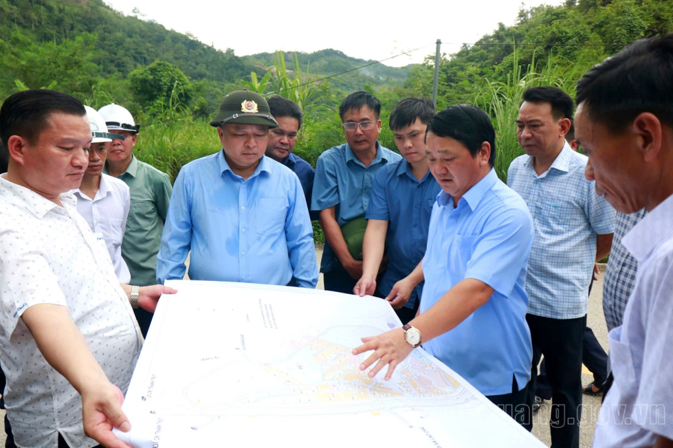 Bí thư Tỉnh ủy Hầu A Lềnh và Chủ tịch UBND tỉnh Phan Huy Ngọc kiểm tra tiến độ thực hiện một số dự án trọng điểm trên địa bàn tỉnh