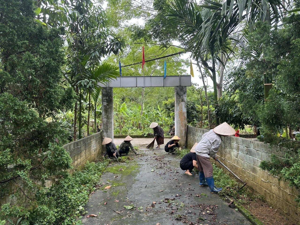 Hội Liên hiệp Phụ nữ xã Vĩnh Tuy hưởng ứng phong trào "Phụ nữ Tuyên Quang chung tay xử lý rác thải và chống rác thải nhựa" năm 2026