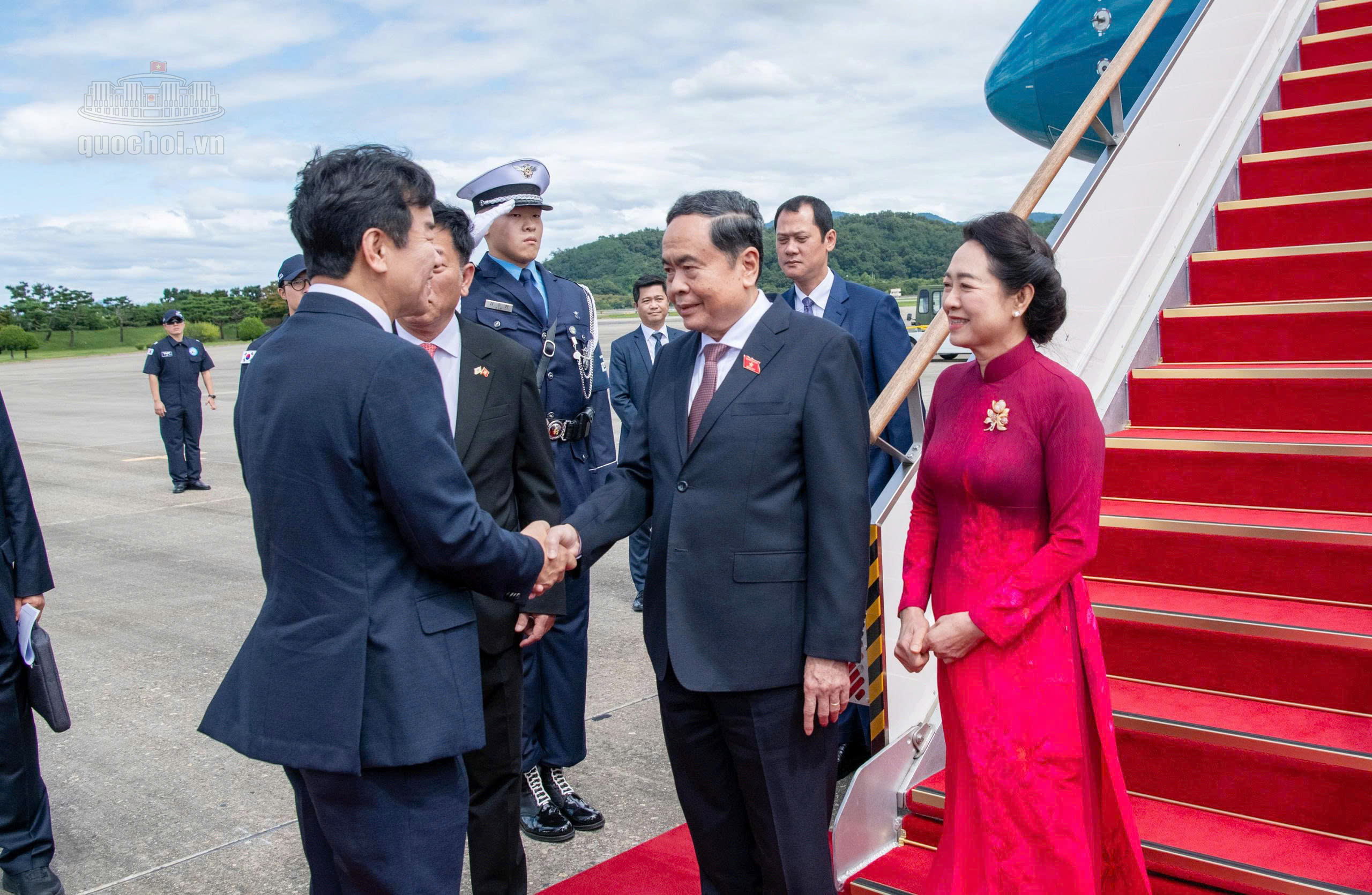 Chủ tịch Quốc hội Trần Thanh Mẫn và Phu nhân tới Seoul, bắt đầu chuyến thăm chính thức Hàn Quốc