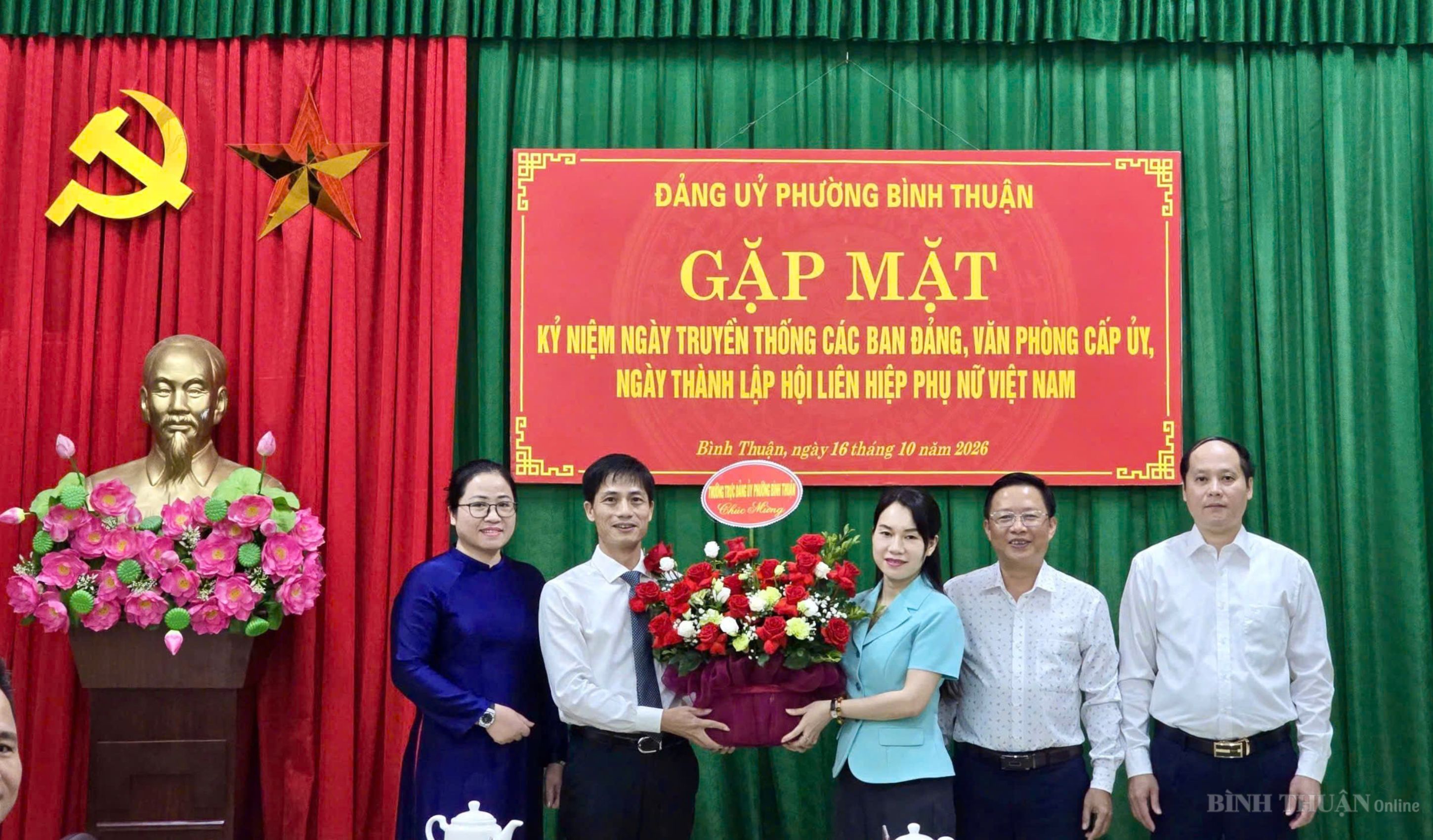 TỔ CHỨC GẶP MẶT, CHÚC MỪNG CÁC NGÀNH NHÂN DỊP KỶ NIỆM CÁC NGÀY TRUYỀN THỐNG, NGÀY THÀNH LẬP TRONG THÁNG 10