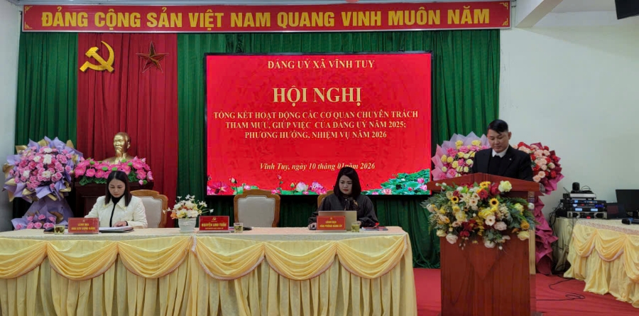 S&aacute;ng ng&agrave;y 10 chủ tr&igrave; hội nghị.jpg