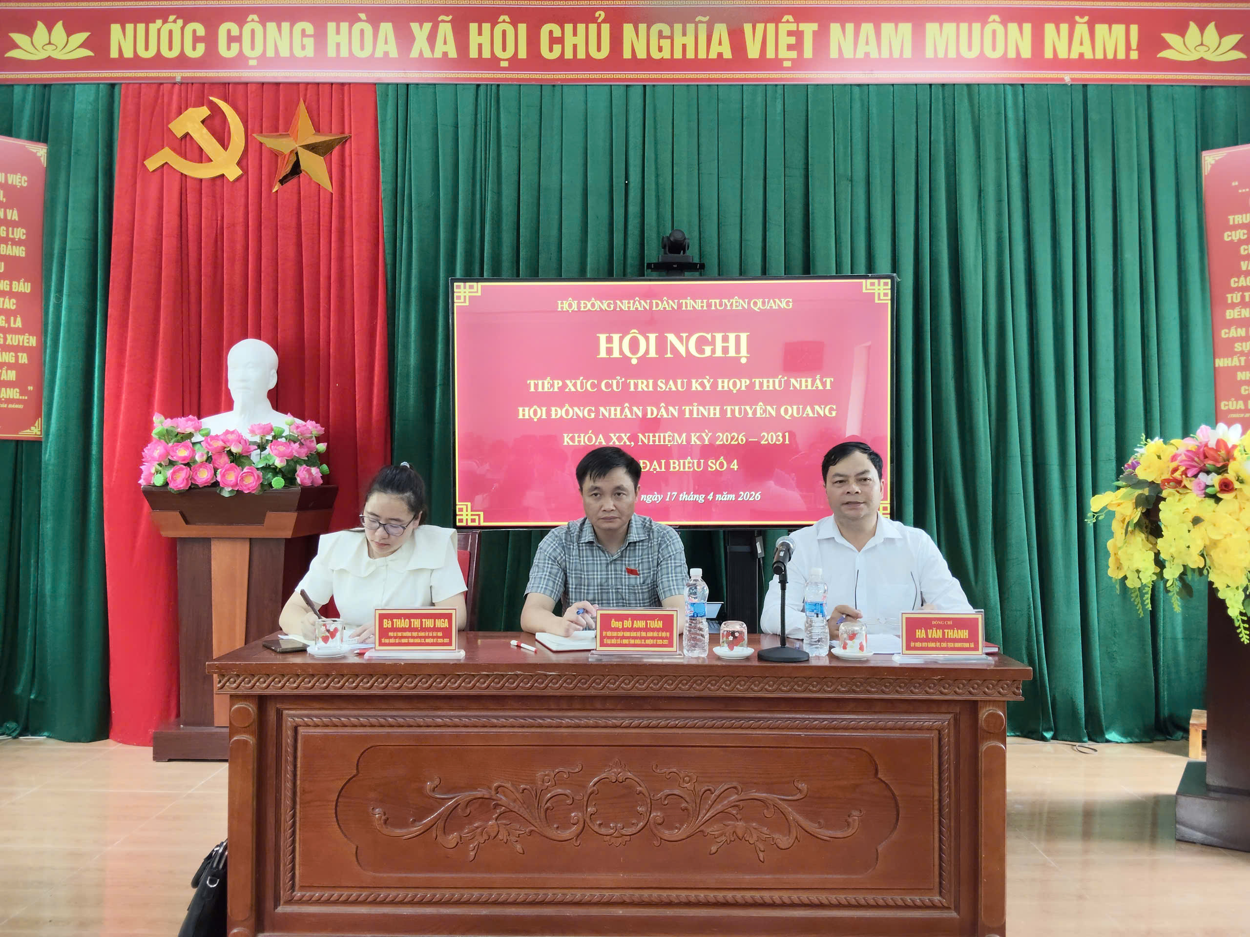 Tổ đại biểu số 4 HĐND tỉnh tiếp xúc cử tri tại xã Niêm Sơn