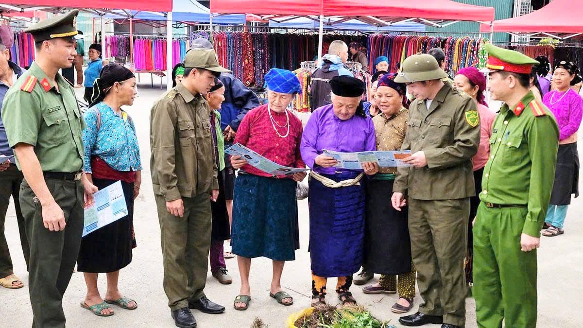 CẢNH GIÁC BẪY “VIỆC NHẸ, LƯƠNG CAO”