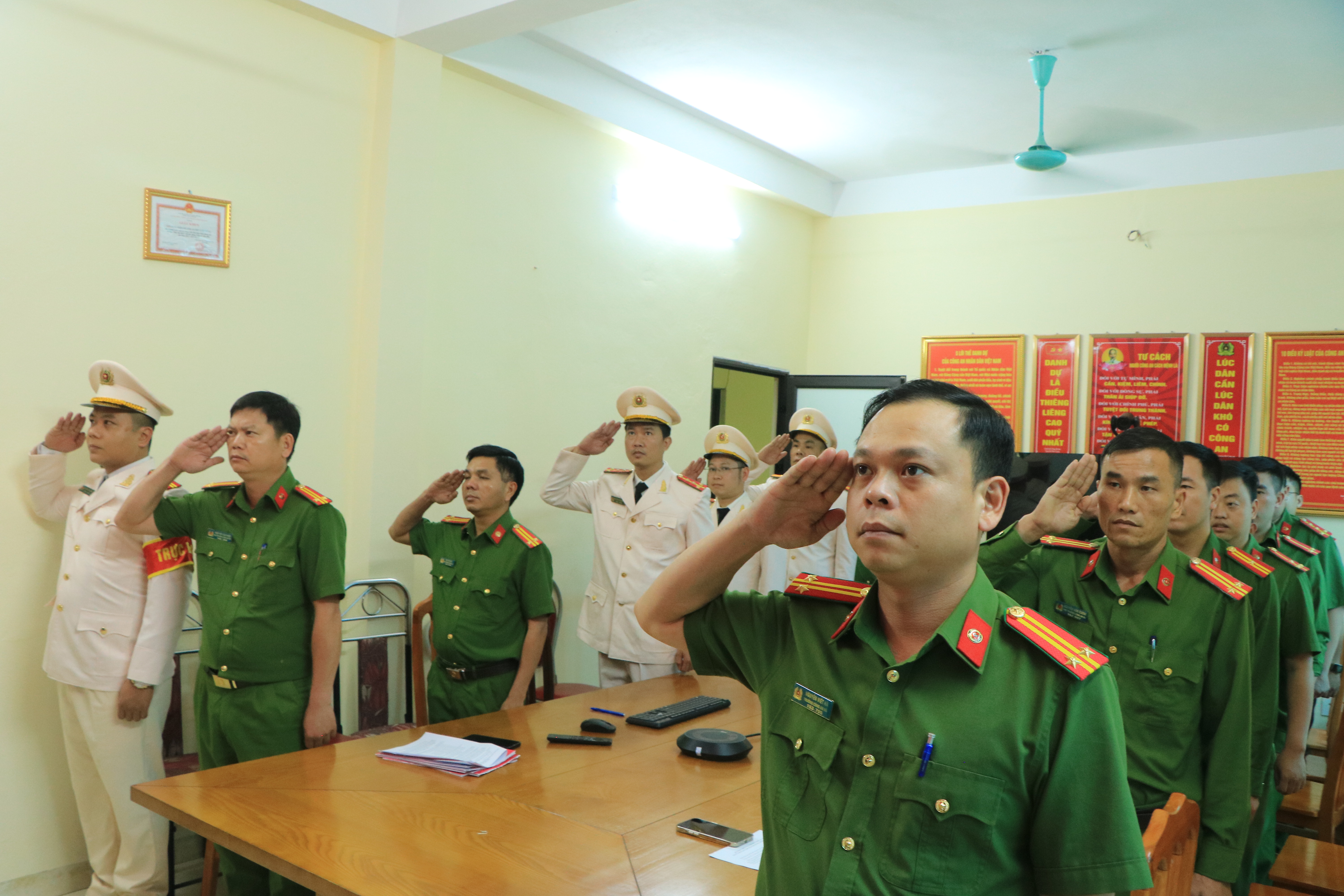 QUYẾT SÁCH TỪ CỘI NGUỒN