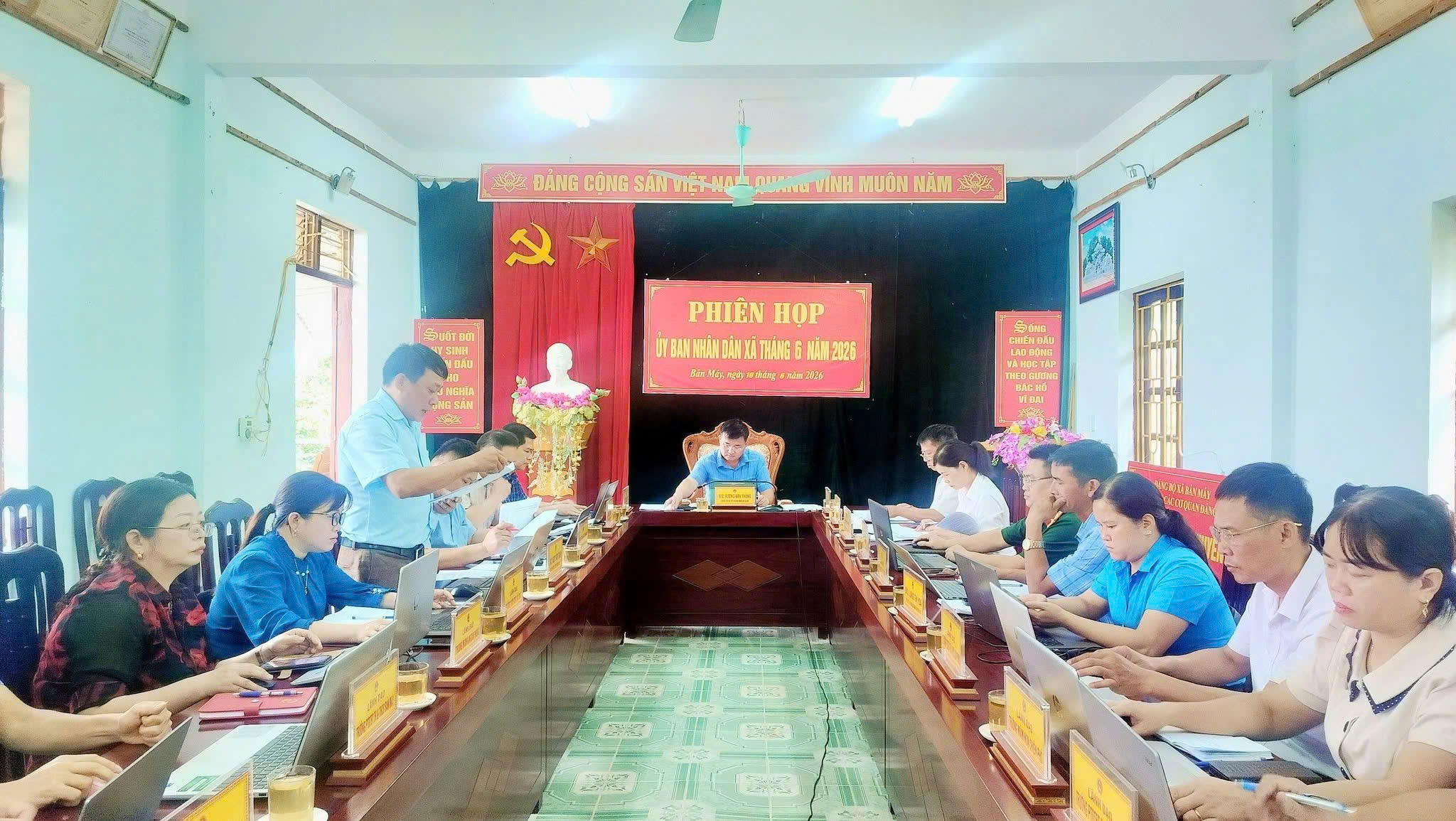 UBND XÃ BẢN MÁY TỔ CHỨC PHIÊN HỌP THƯỜNG KỲ THÁNG 6 NĂM 2026