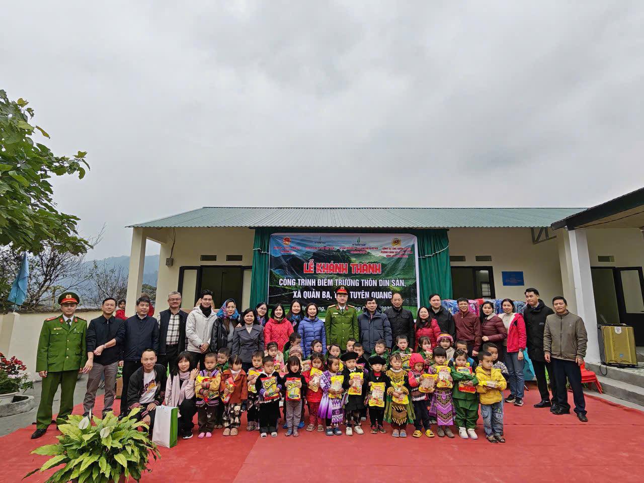 THIẾT THỰC CHÀO MỪNG ĐẠI HỘI LẦN THỨ XIV CỦA ĐẢNG