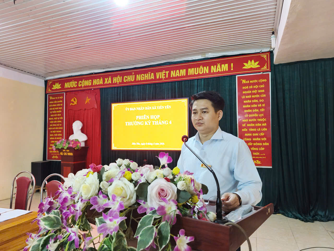 Phiên họp thường kỳ tháng 4 năm 2026