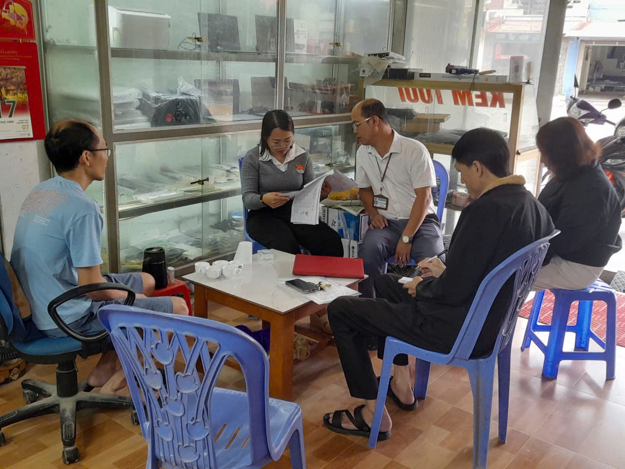 HĐND xã Mèo Vạc giám sát công tác quản lý đất đai và xây dựng