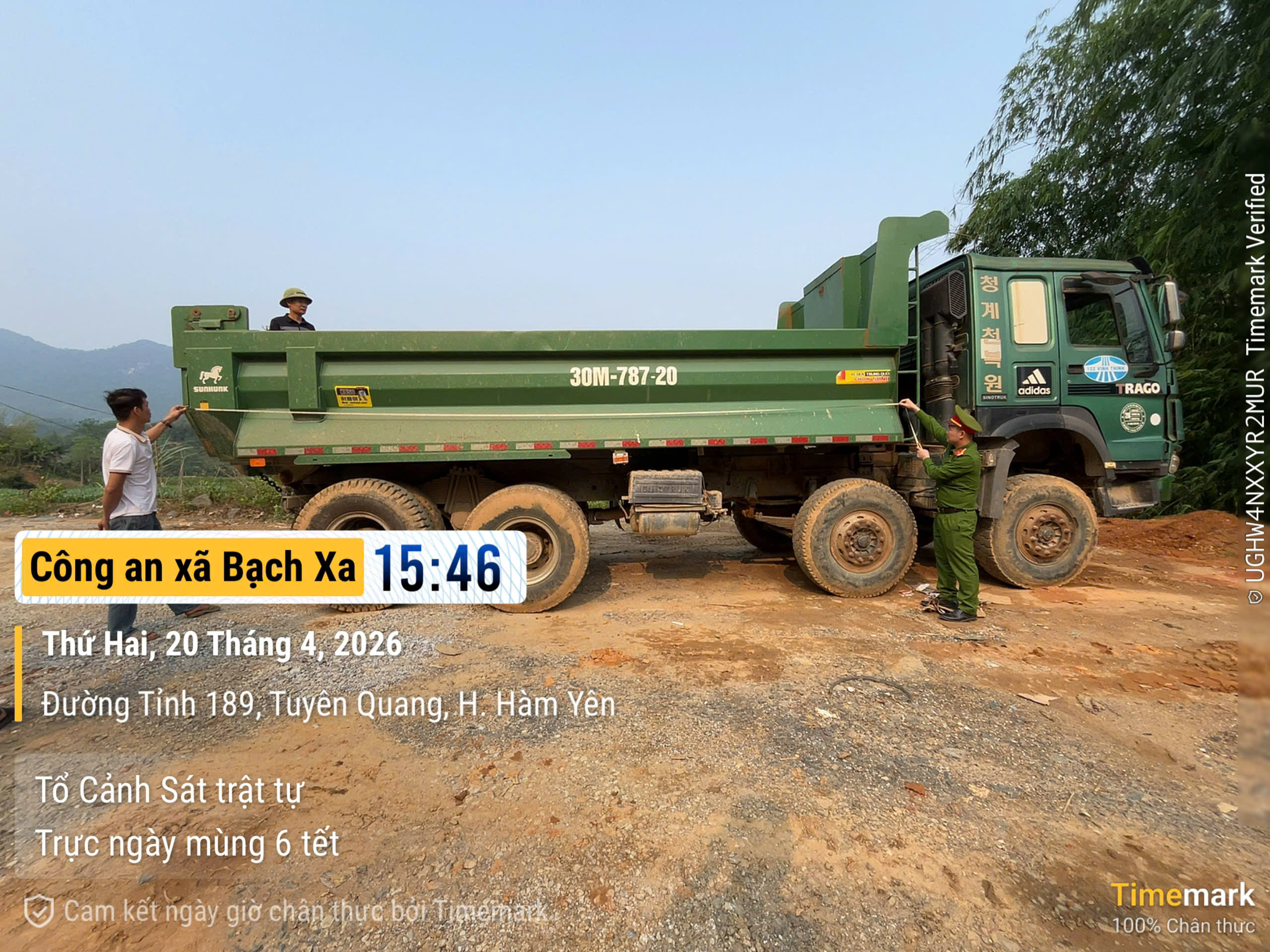 CÔNG AN XÃ BẠCH XA TRIỂN KHAI KIỂM TRA, RÀ SOÁT XE Ô TÔ TẢI TỰ ĐỔ, SƠ MI RƠ MOOC TỰ ĐỔ TRÊN ĐỊA BÀN