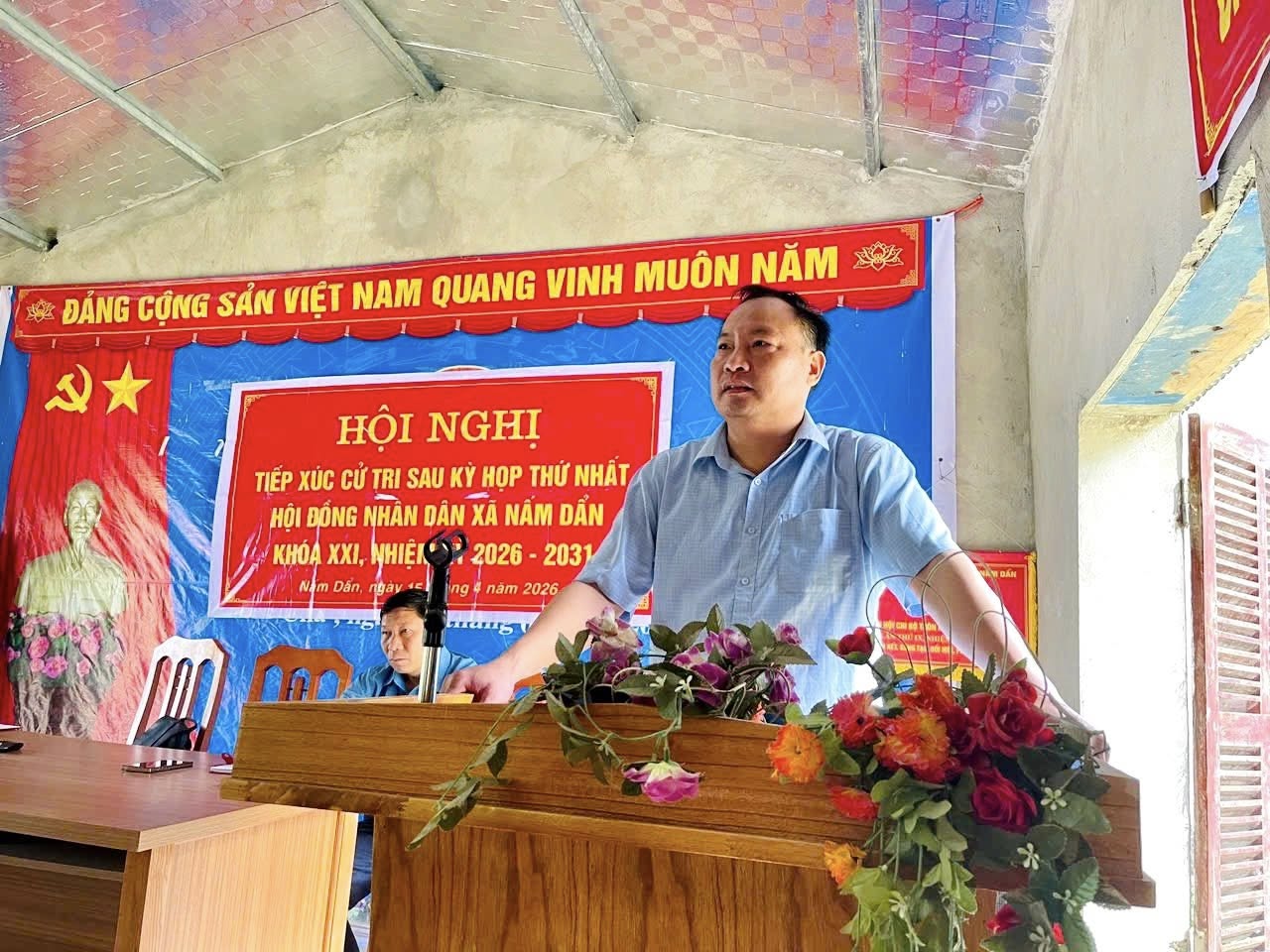 TỔ ĐẠI BIỂU SỐ 02 HĐND XÃ NẤM DẨN TIẾP XÚC CỬ TRI TẠI THÔN