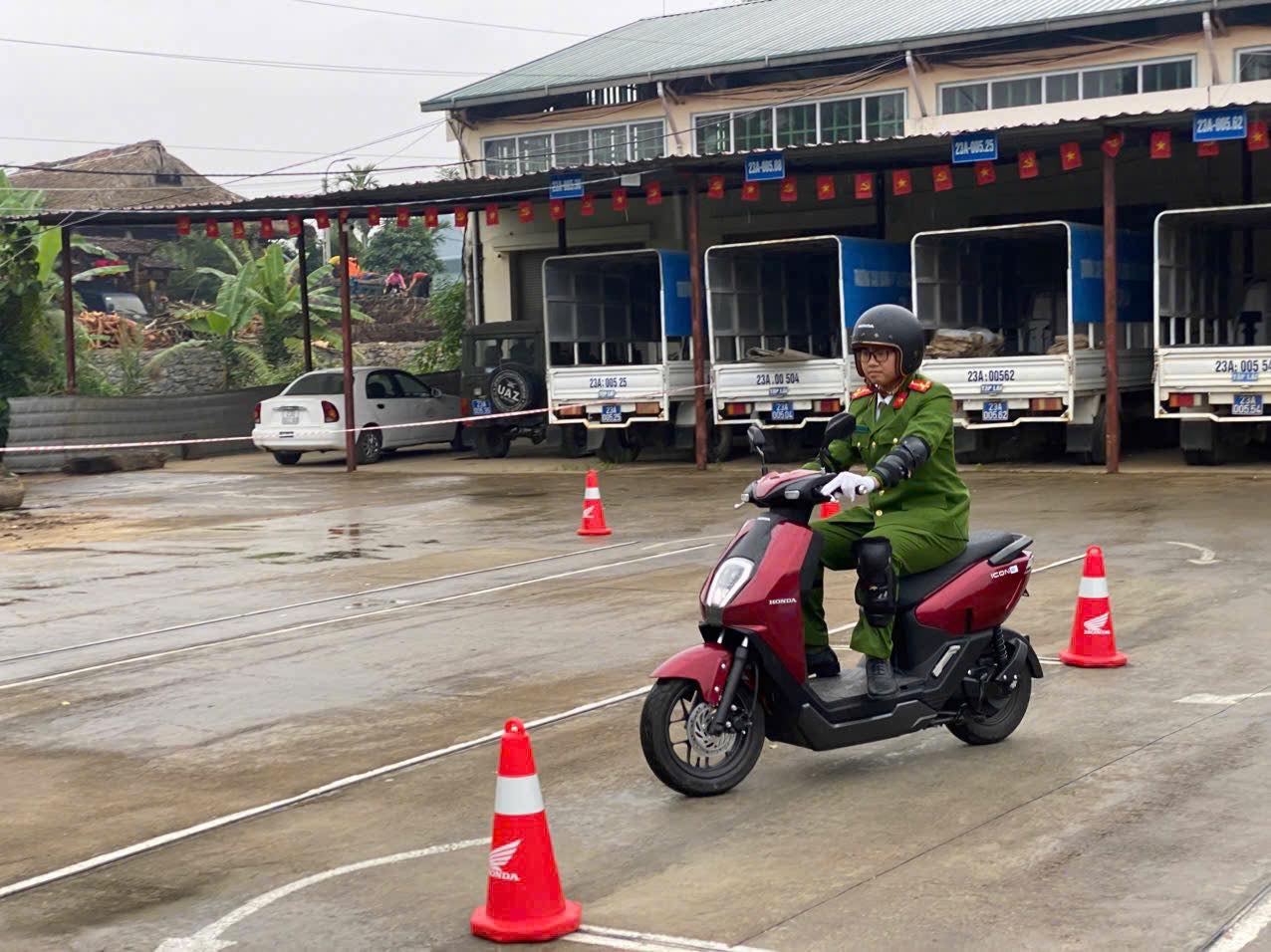 TẬP HUẤN, HƯỚNG DẪN KỸ NĂNG LÁI XE AN TOÀN