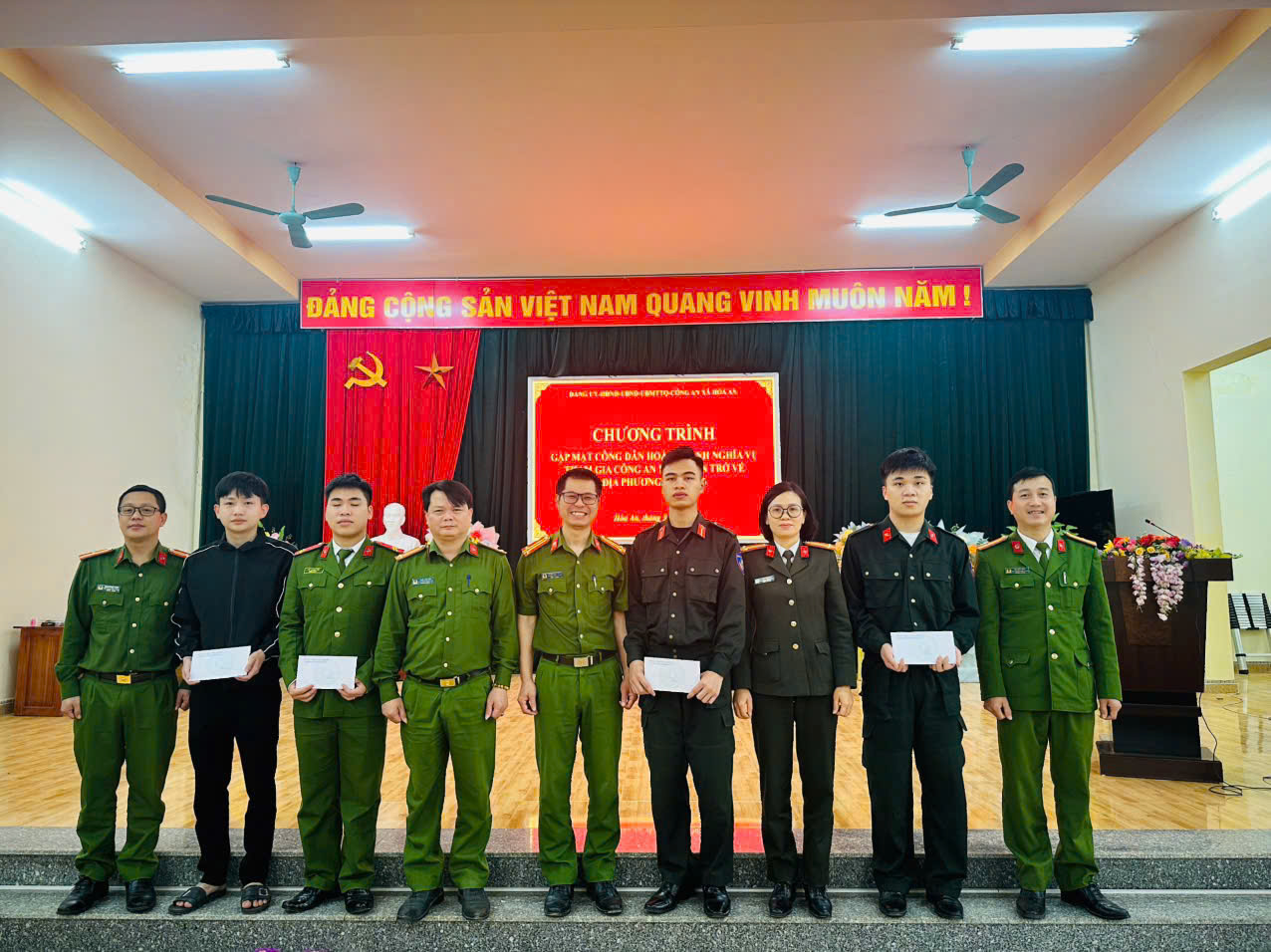 CÔNG AN XÃ HÒA AN GẶP MẶT, ĐỘNG VIÊN CHIẾN SĨ HOÀN THÀNH NGHĨA VỤ CAND TRỞ VỀ ĐỊA PHƯƠNG