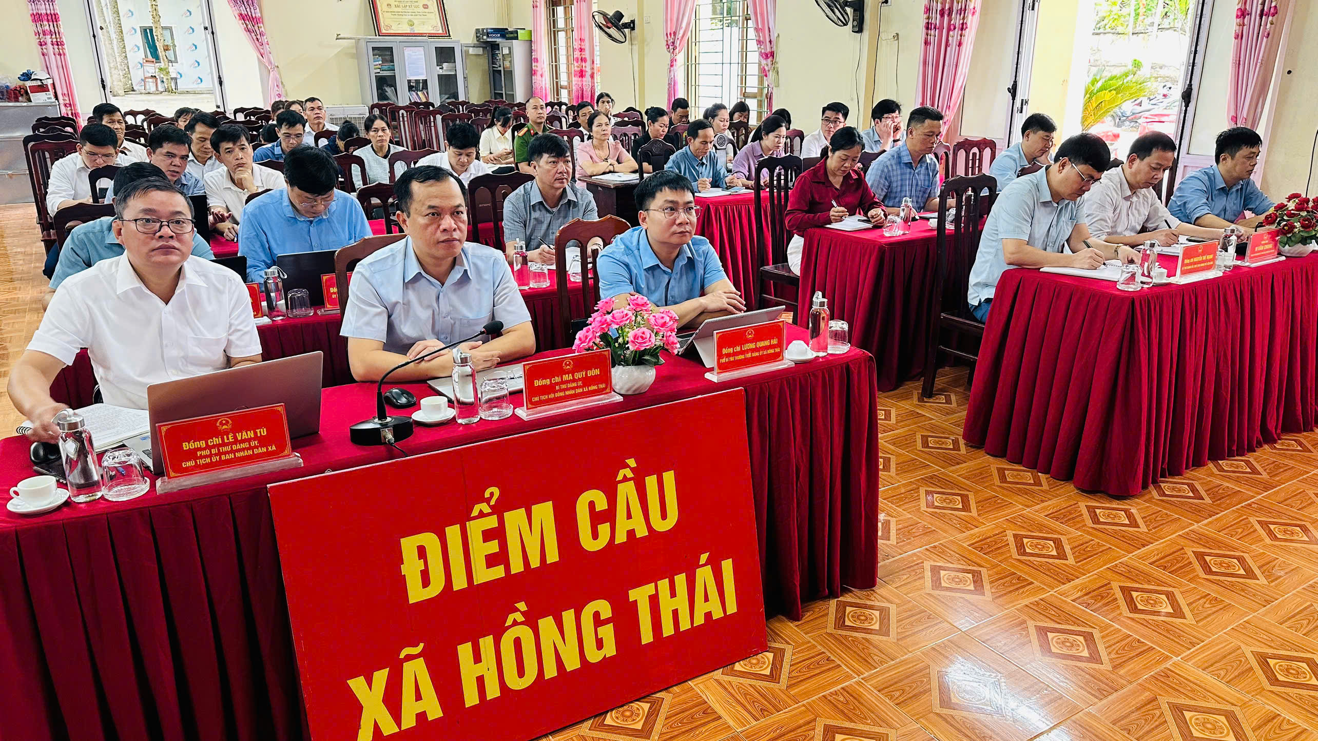 Đồng chí Trịnh Văn Quyết tiếp xúc cử tri sau Kỳ họp thứ Nhất, Quốc hội khóa XVI