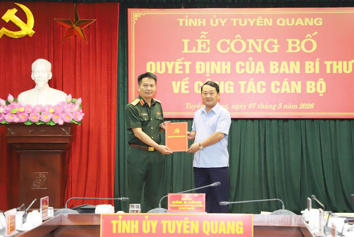Công bố Quyết định của Ban Bí thư về công tác cán bộ