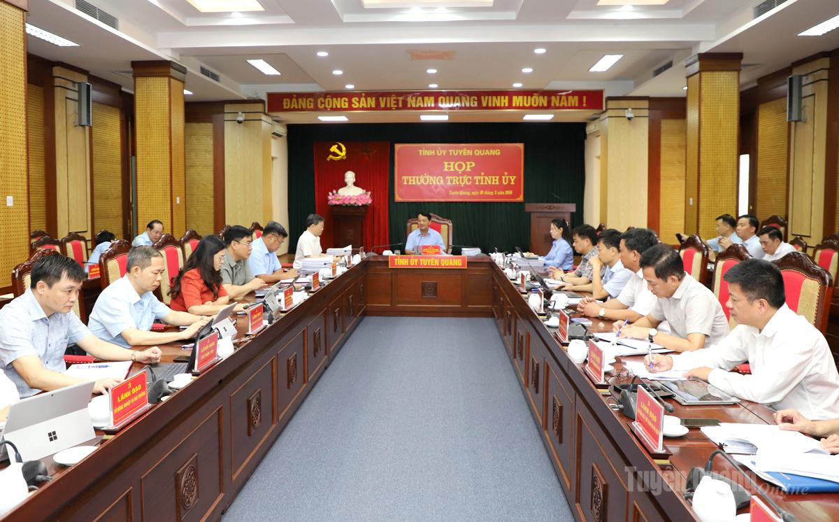 Thường trực Tỉnh ủy họp, cho ý kiến vào nhiều nội dung quan trọng