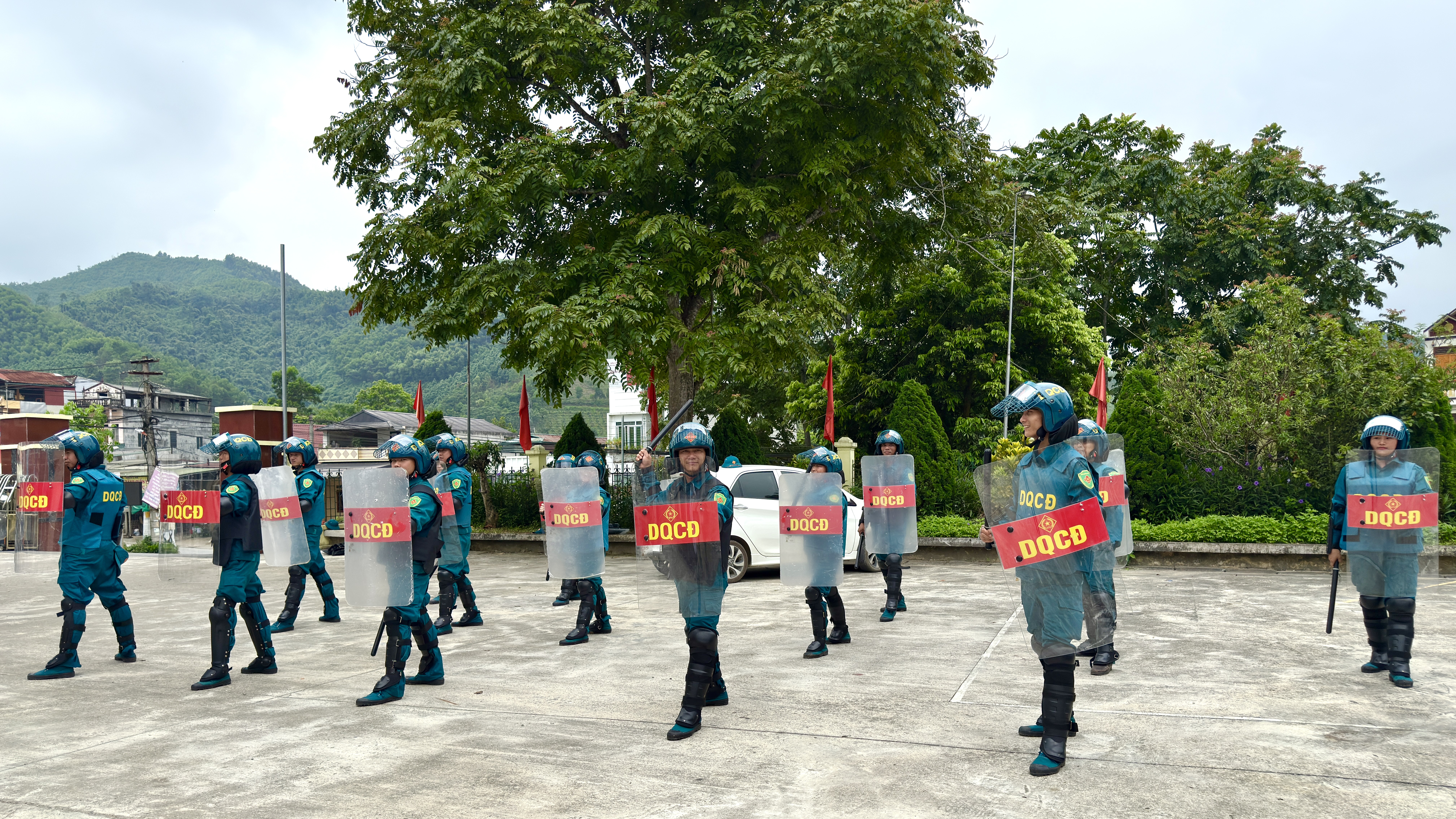 BAN CHỈ HUY QUÂN SỰ XÃ YÊN PHÚ TỔ CHỨC HUẤN LUYỆN DÂN QUÂN NĂM 2026
