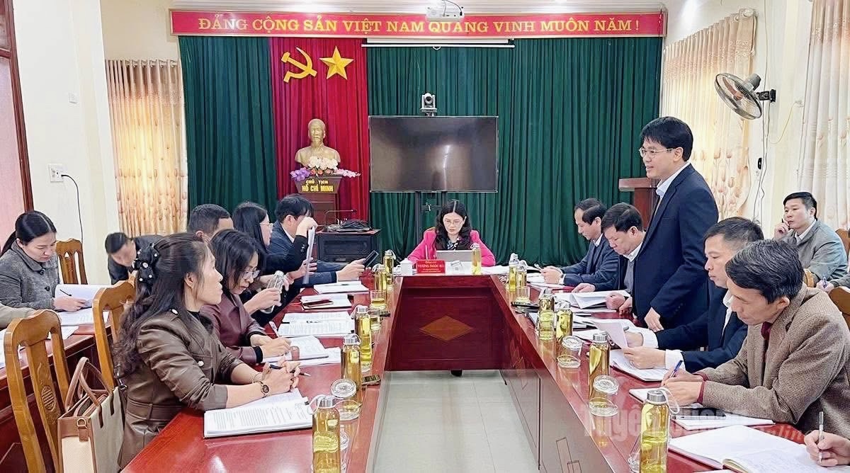 Đồng chí Phó Chủ tịch UBND tỉnh Vương Ngọc Hà làm việc với các xã Minh Thanh, Tân Trào