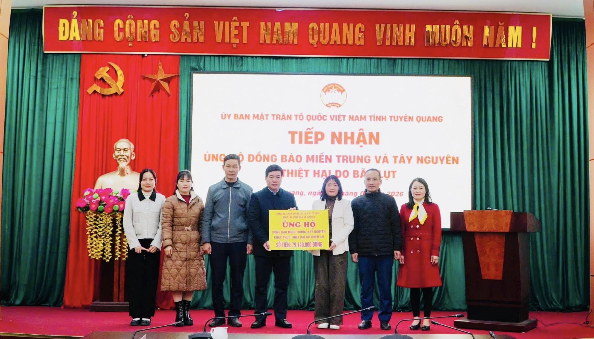 Đảng bộ, Chính quyền, Mặt trận Tổ quốc và Nhân dân xã Bình Ca ủng hộ đồng bào miền Trung, Tây Nguyên khắc phục hậu quả thiên tai