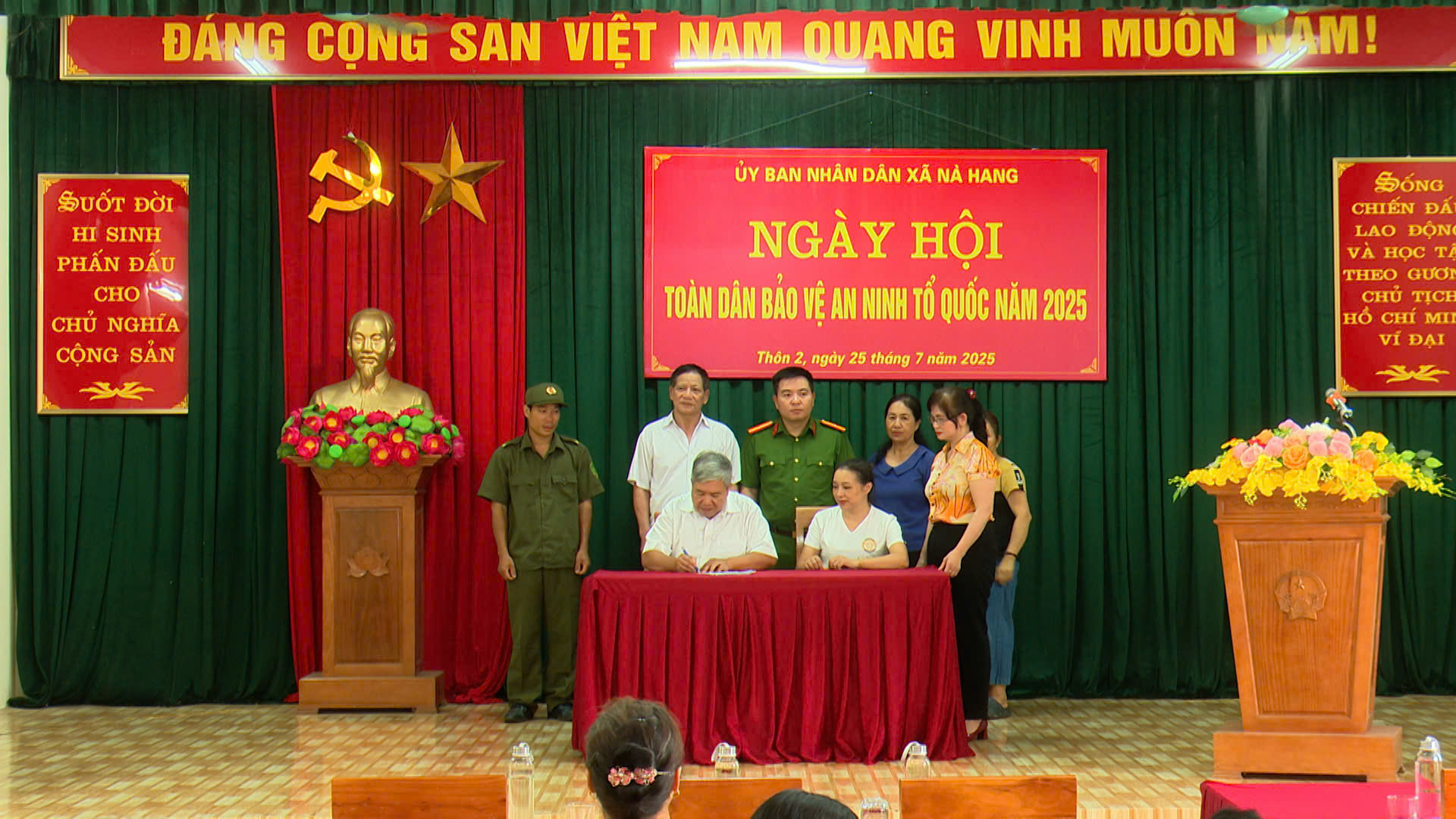 Thôn 2, xã Nà Hang tổ chức Ngày hội Toàn dân bảo vệ an ninh Tổ quốc năm 2025