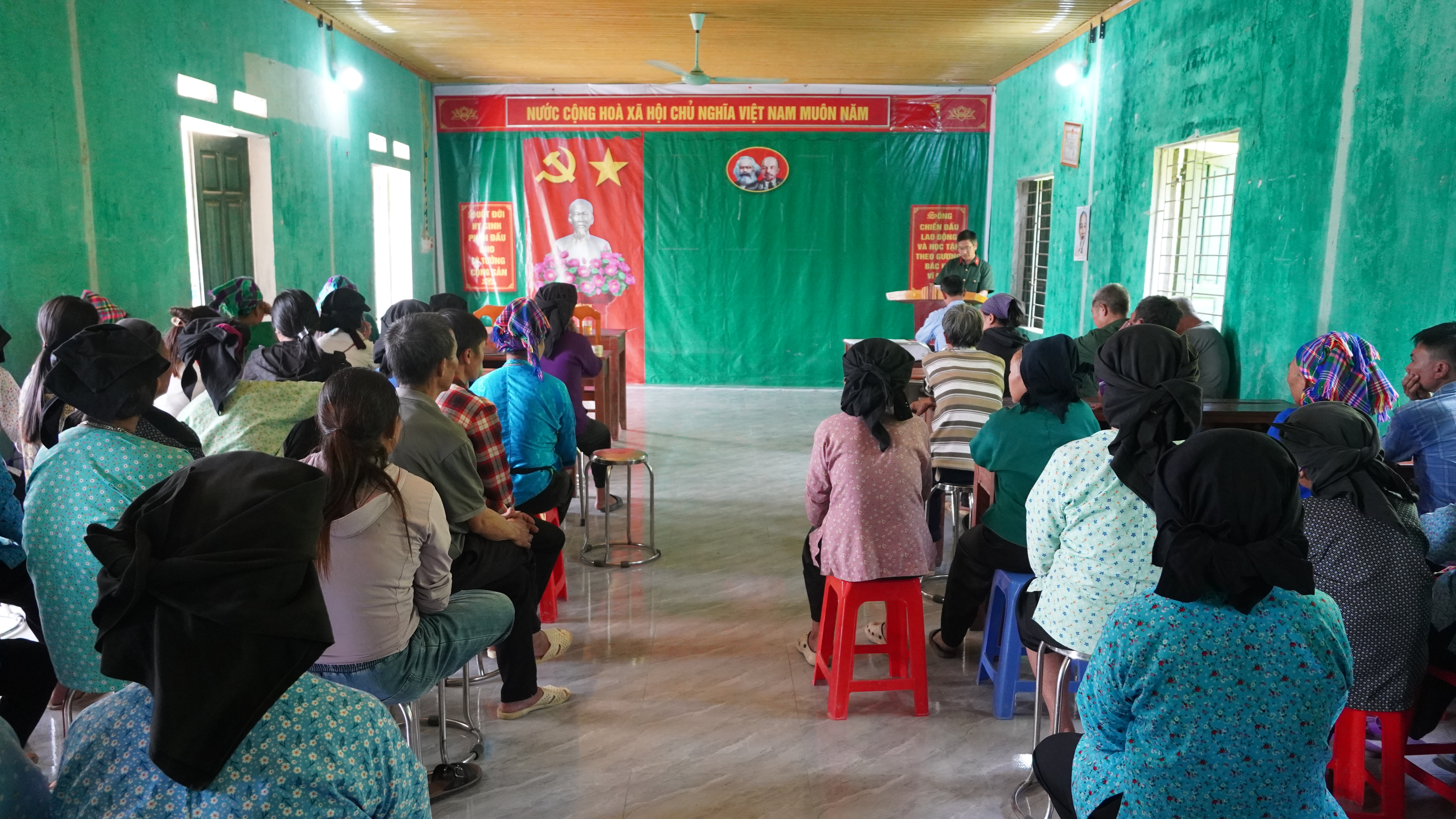 Hội Cựu chiến binh xã Tân Tiến tổ chức buổi nói chuyện truyền thống