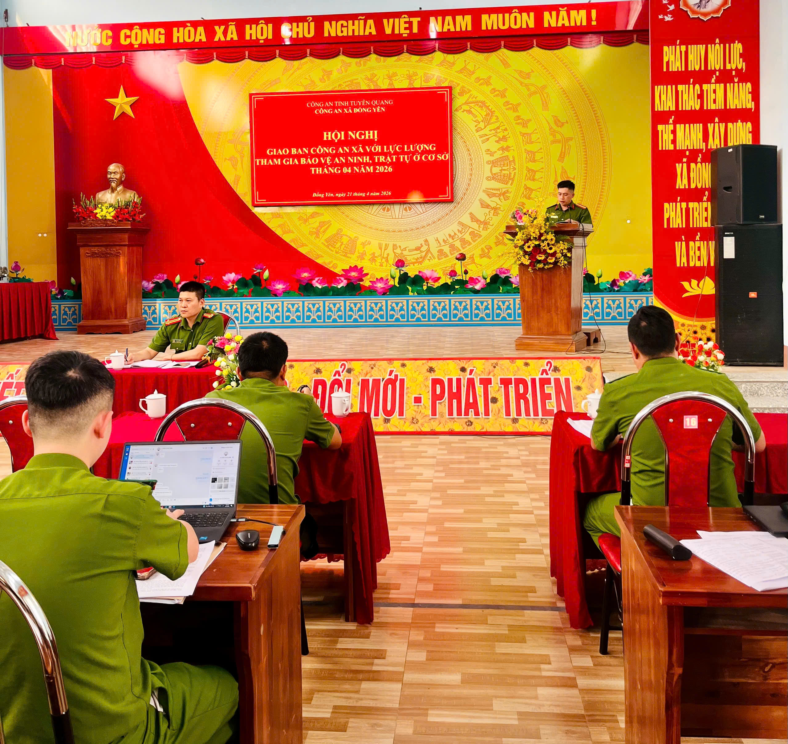 CÔNG AN XÃ ĐỒNG YÊN TỔ CHỨC HỘI NGHỊ GIAO BAN VỚI LỰC LƯỢNG THAM GIA BẢO VỆ ANTT Ở CƠ SỞ 