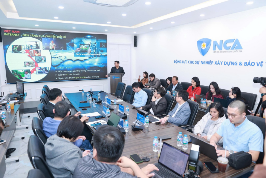 BẢO VỆ DỮ LIỆU CÁ NHÂN - QUYỀN VÀ TRÁCH NHIỆM TRONG KỶ NGUYÊN SỐ