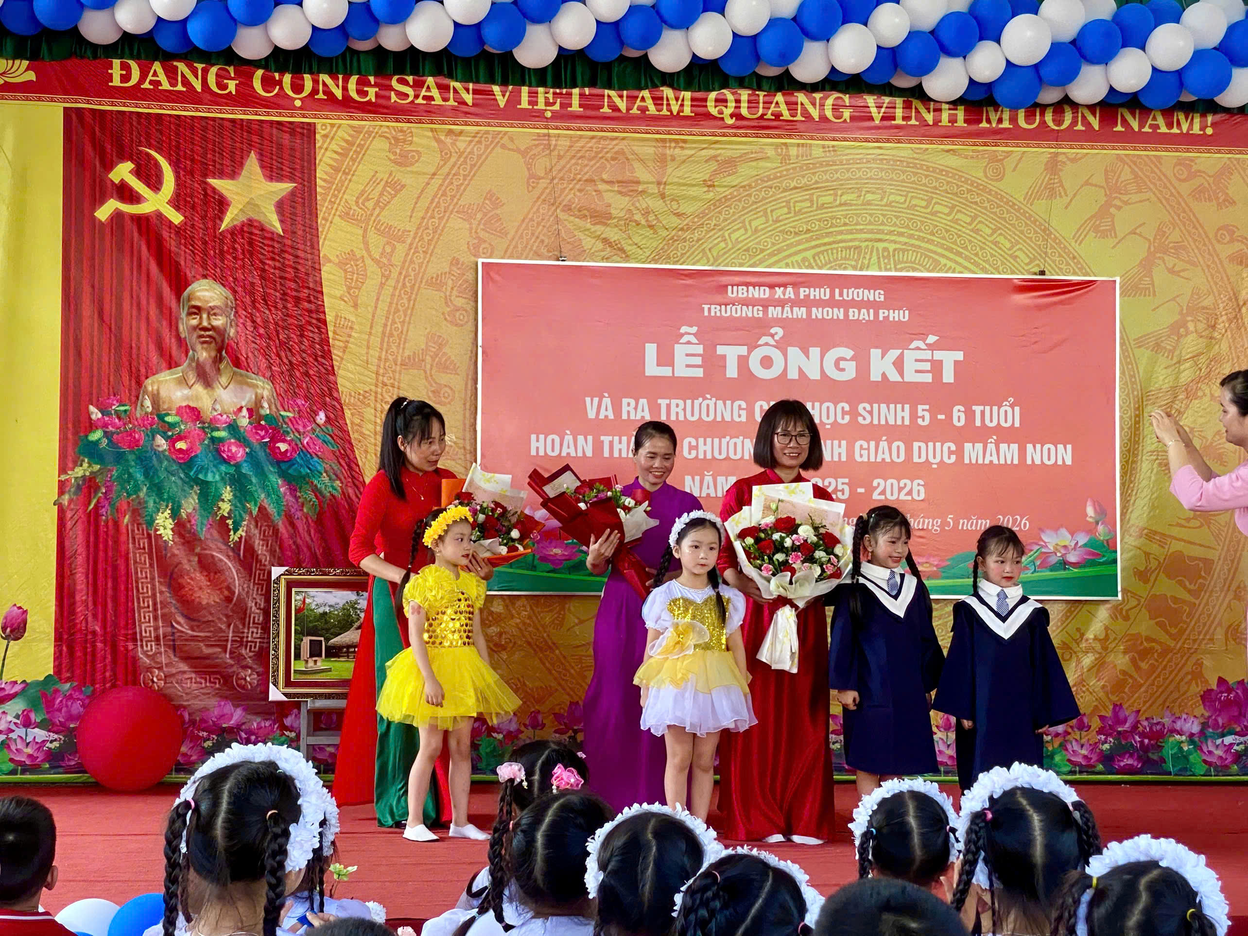 TRƯỜNG MẦM NON ĐẠI PHÚ TỔ CHỨC LỄ TỔNG KẾT NĂM HỌC 2025 – 2026 VÀ RA TRƯỜNG CHO TRẺ 5 – 6 TUỔI