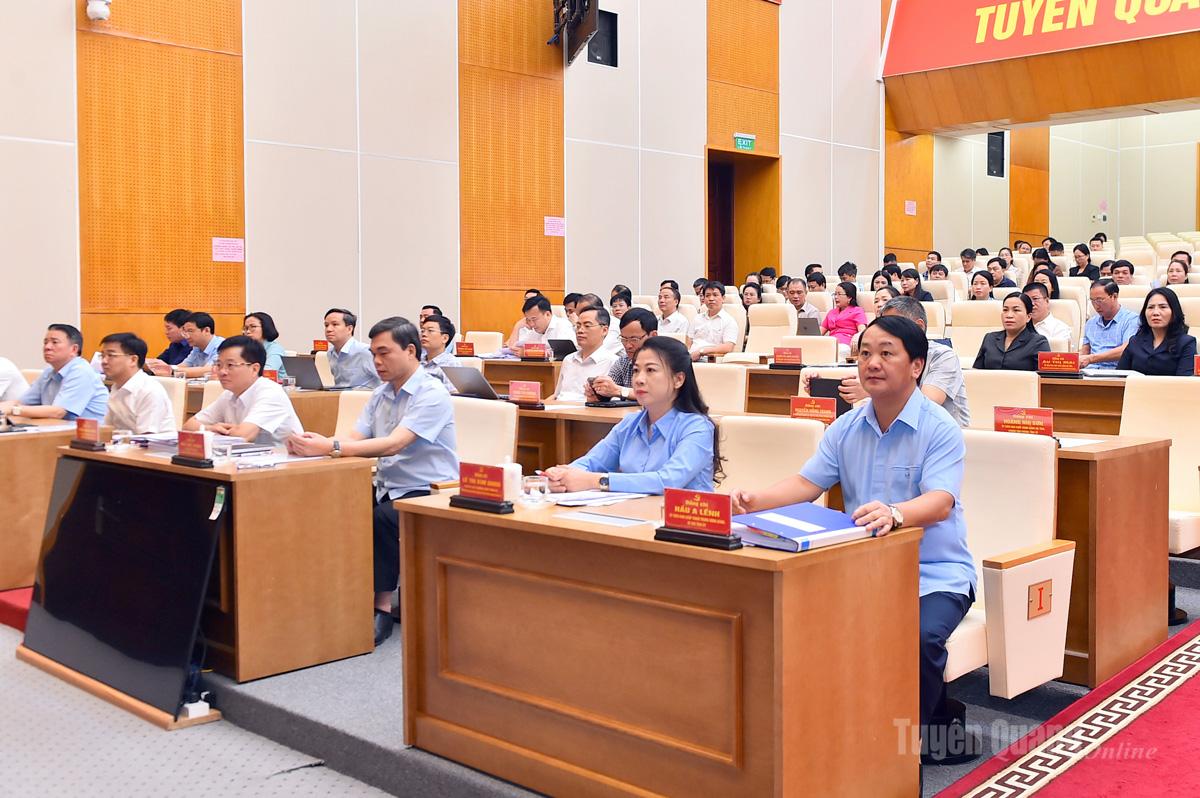 Khơi thông nguồn lực, đổi mới tư duy phát triển, bảo đảm vận hành thông suốt hệ thống chính trị