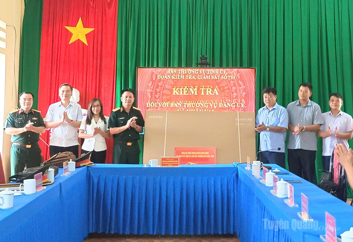 Đoàn kiểm tra, giám sát số 753 của Ban Thường vụ Tỉnh ủy làm việc với xã Khâu Vai và Tát Ngà