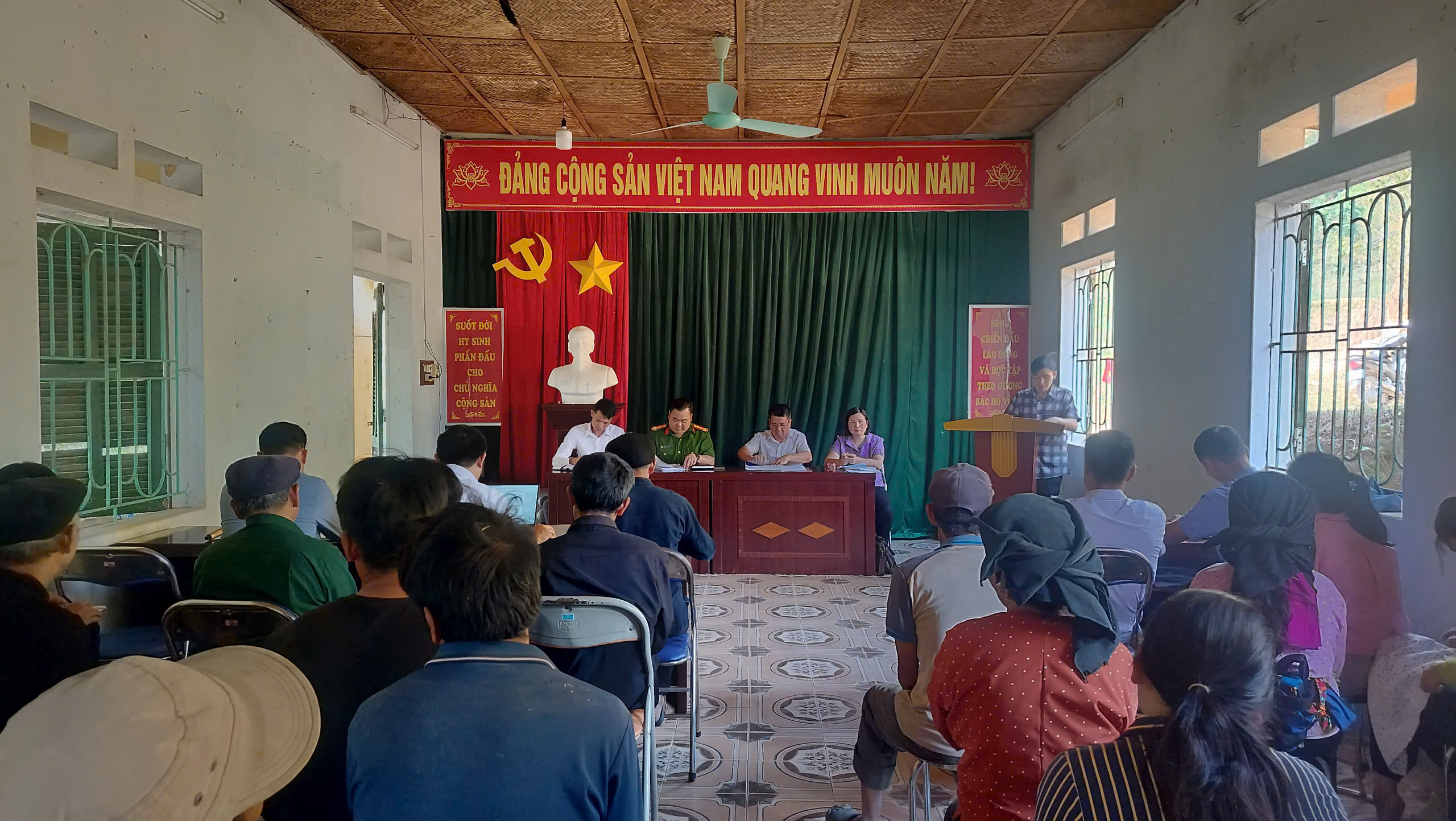 HĐND XÃ BẢN MÁY TỔ CHỨC TIẾP XÚC CỬ TRI SAU KỲ HỌP THỨ NHẤT, NHIỆM KỲ 2026–2031