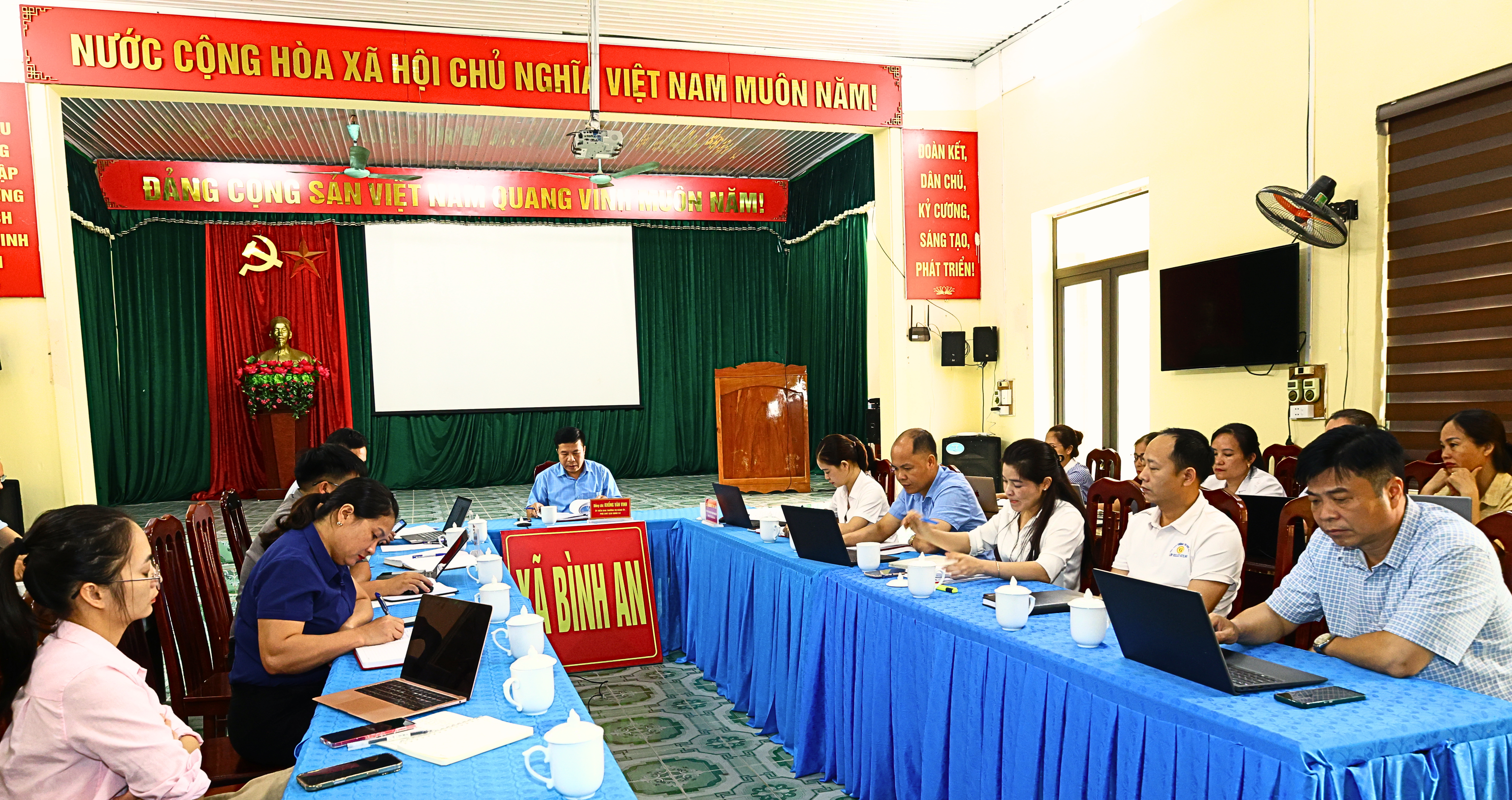 Xã Bình An tổ chức Hội nghị lấy ý kiến về Đề án tổ chức lại các cơ sở giáo dục trên địa bàn xã.