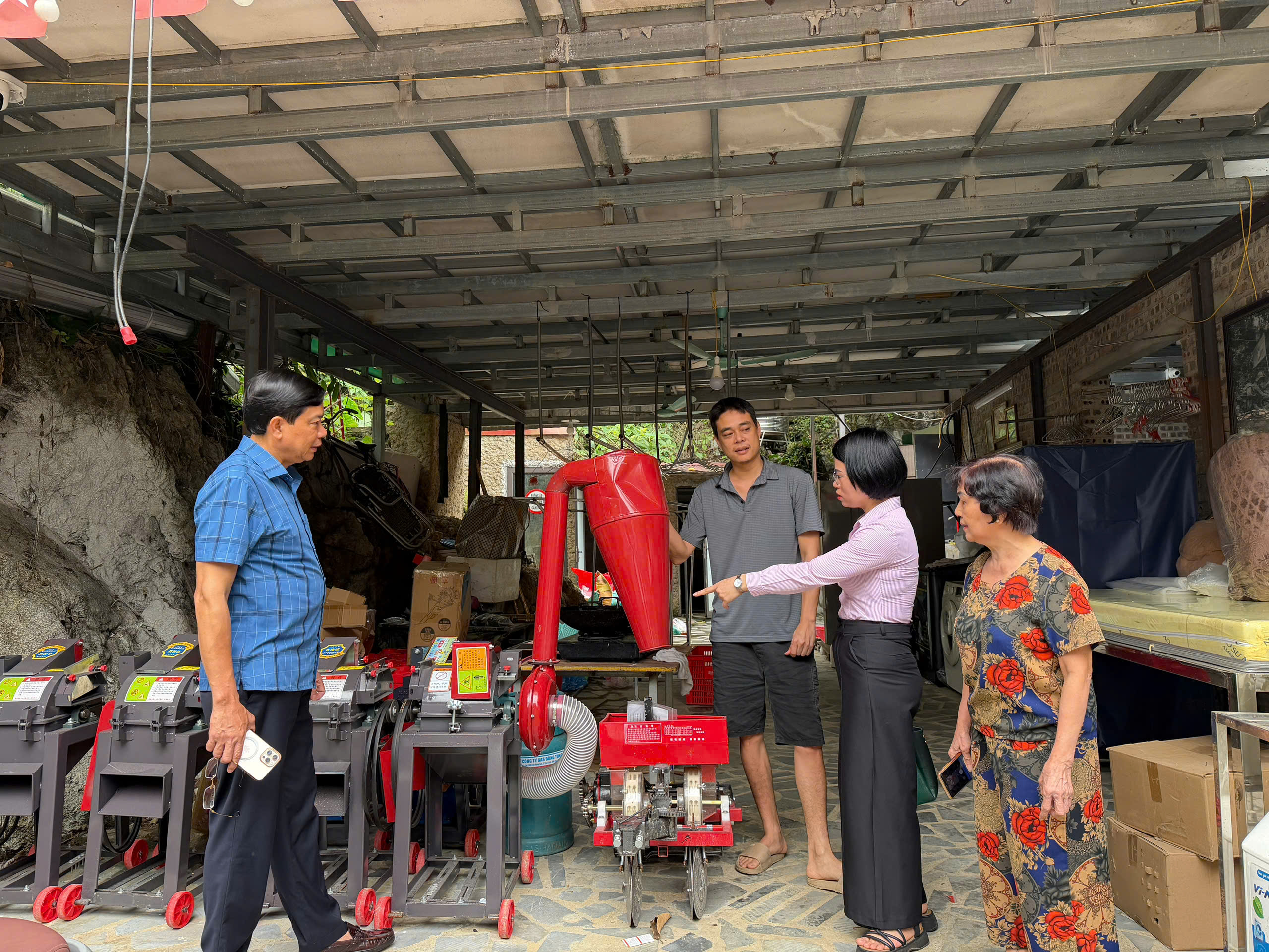 Hoạt động kiểm tra của thành viên Ban đại diện HĐQT NHCSXH phường Hà Giang 1