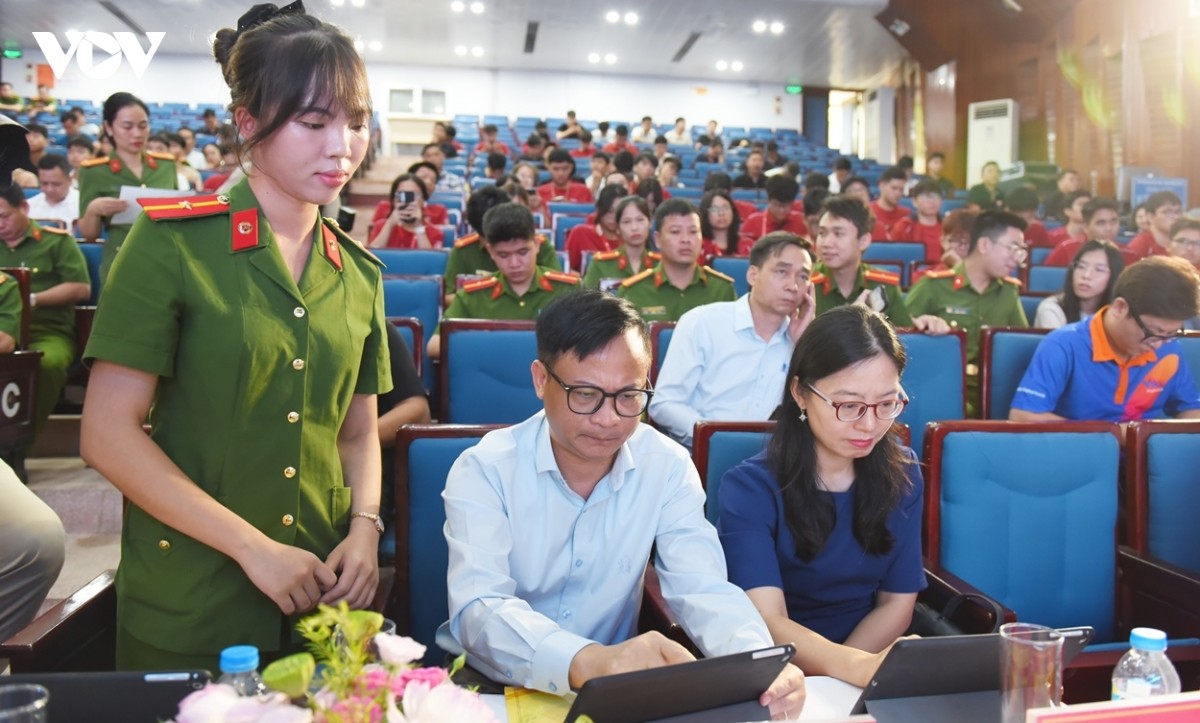 BỘ CÔNG AN VỚI CÔNG CUỘC CHUYỂN ĐỔI SỐ: TẬP TRUNG THU HÚT ĐA DẠNG NGUỒN LỰC