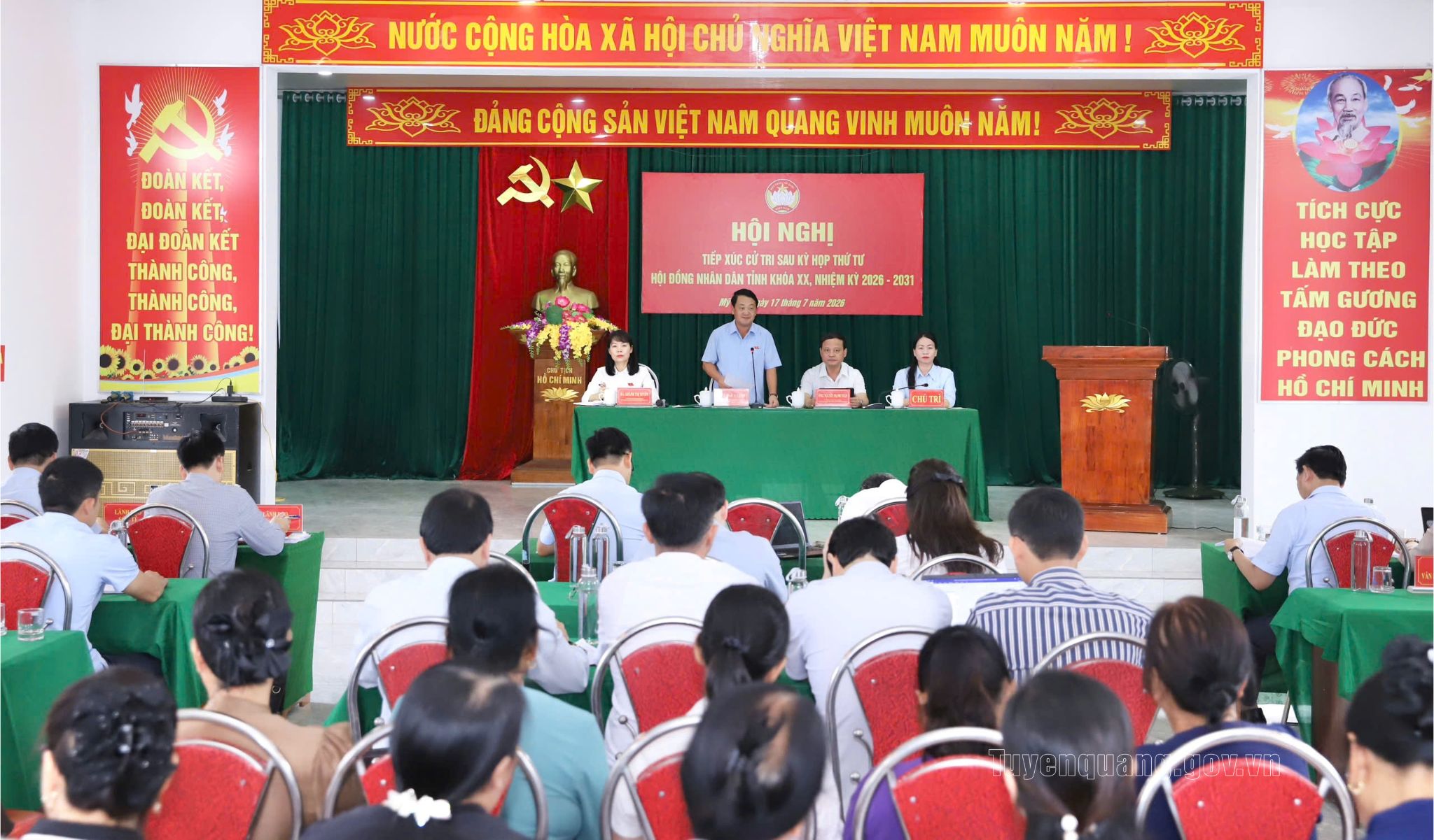 Giải quyết kiến nghị cử tri – Thước đo trách nhiệm của chính quyền phục vụ