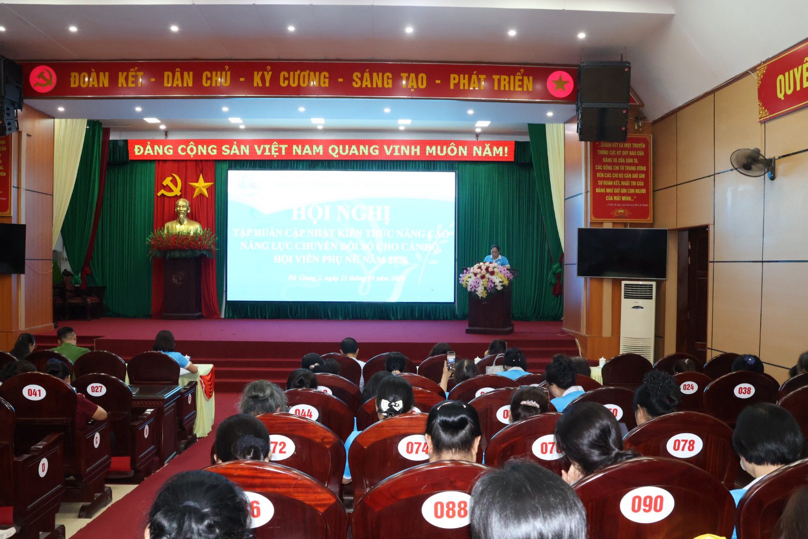 Hội LHPN phường Hà Giang 2 tập huấn nâng cao năng lực chuyển đổi số cho hội viên phụ nữ
