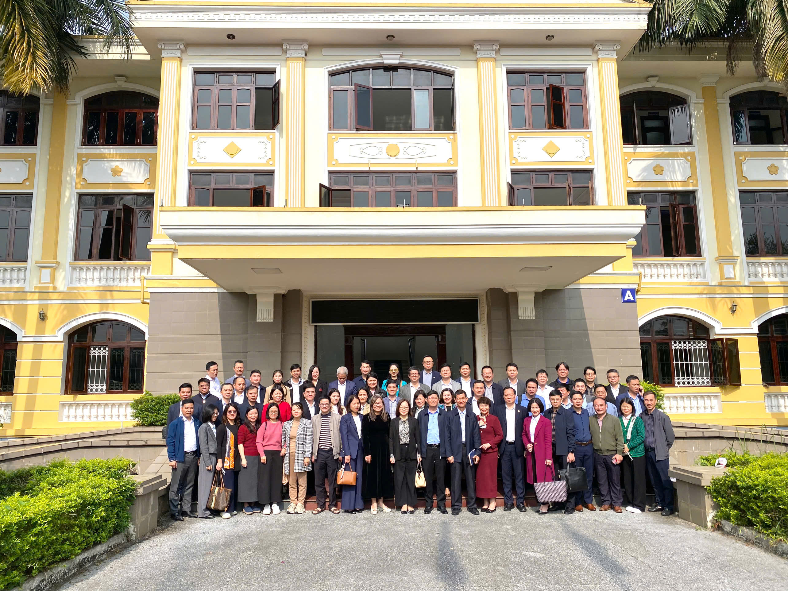 Sở Nông nghiệp và Môi trường trao đổi và làm việc với Lớp Cao cấp lý luận chính trị K75.B11 nghiên cứu thực tế tại tỉnh Tuyên Quang