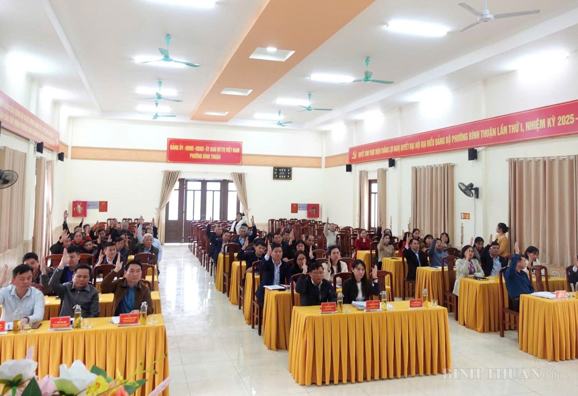 HỘI NGHỊ BAN LÃNH ĐẠO MỞ RỘNG PHƯỜNG BÌNH THUẬN