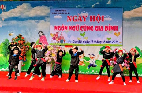 Trường Mầm non xã Cao Bồ tổ chức thành công Ngày hội Ngôn ngữ cùng gia đình