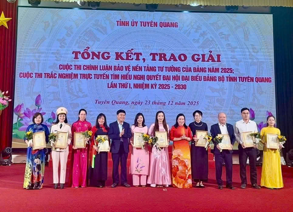Xã Tân An có 02 cá nhân vinh dự đạt giải tại Cuộc thi chính luận bảo vệ nền tảng tư tưởng của Đảng năm 2025 