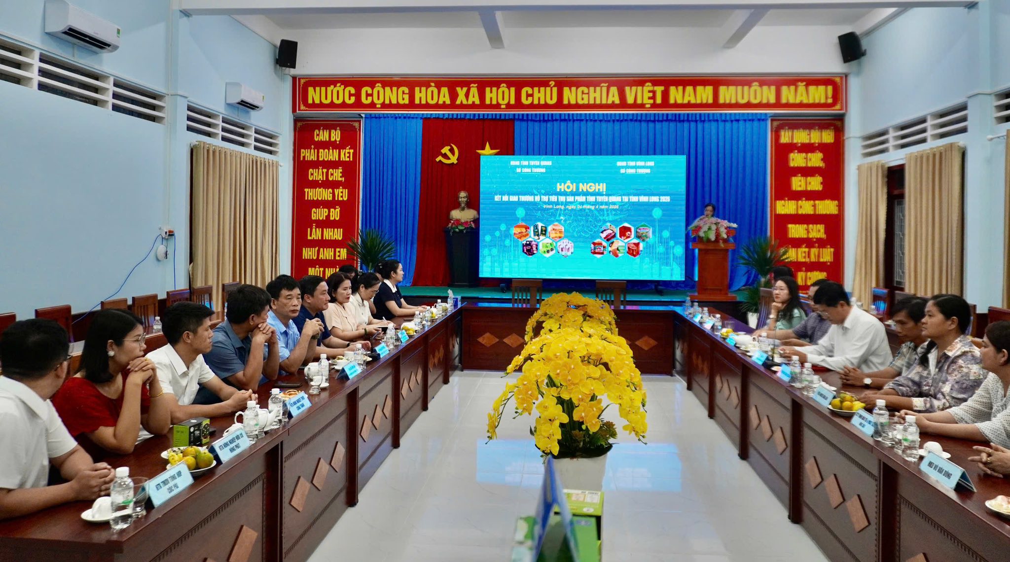 Kết nối giao thương, mở rộng đầu ra cho sản phẩm địa phương giữa hai tỉnh Tuyên Quang và Vĩnh Long