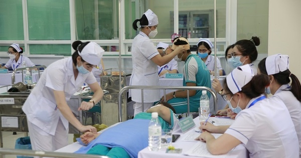 Từ 15/7, áp dụng chế độ phụ cấp đặc thù trong lĩnh vực y tế