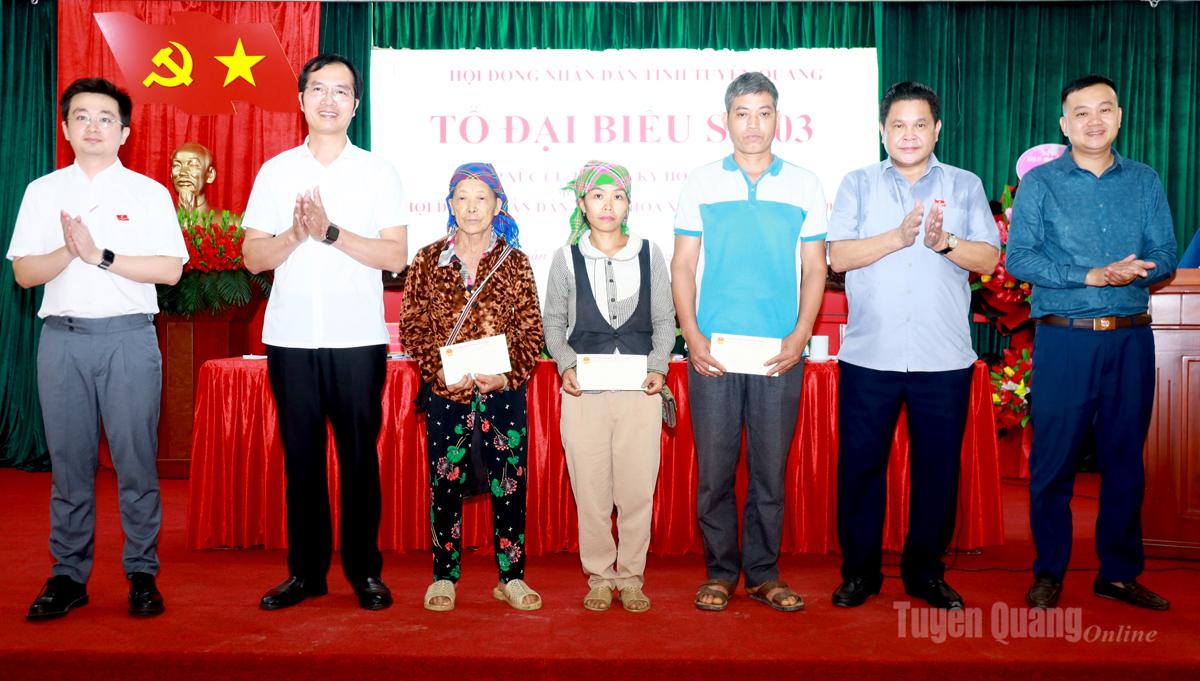 Cử tri xã Thuận Hòa kiến nghị tháo gỡ “nút thắt” hạ tầng, điện và vật liệu xây dựng