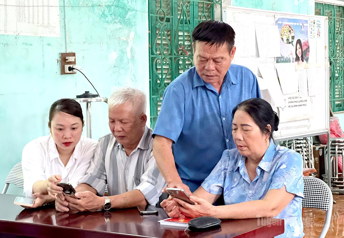 Chuyển đổi số trong Đảng ở Tân Long