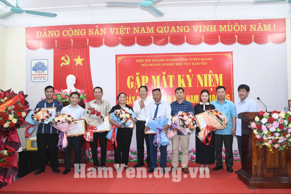 Hội Doanh nghiệp khu vực Hàm Yên gặp mặt kỷ niệm Ngày Doanh nhân Việt Nam 13/10
